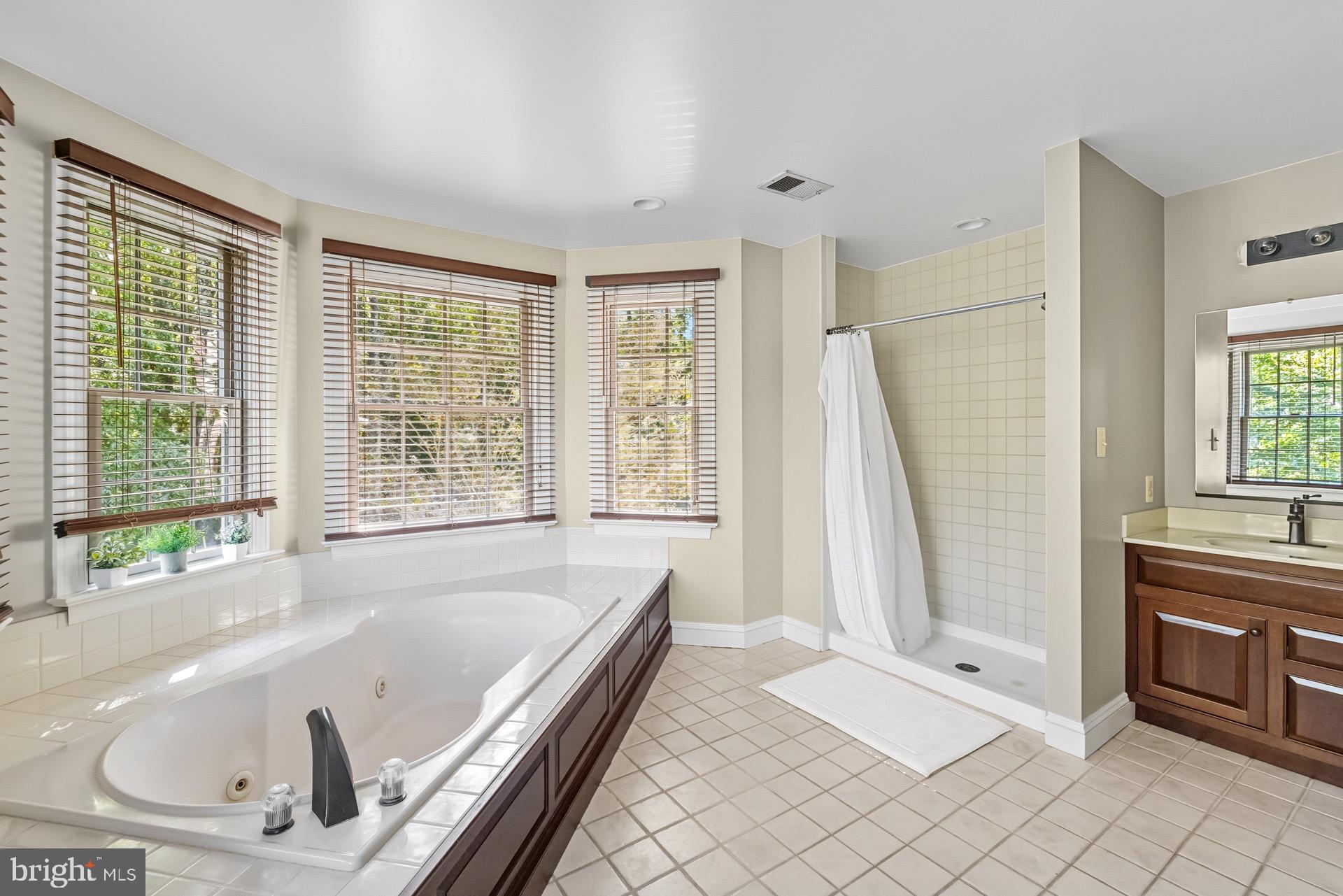 99 HUMMINGBIRD COURT