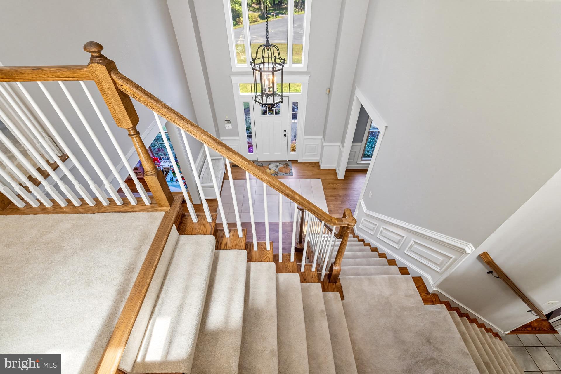 99 HUMMINGBIRD COURT