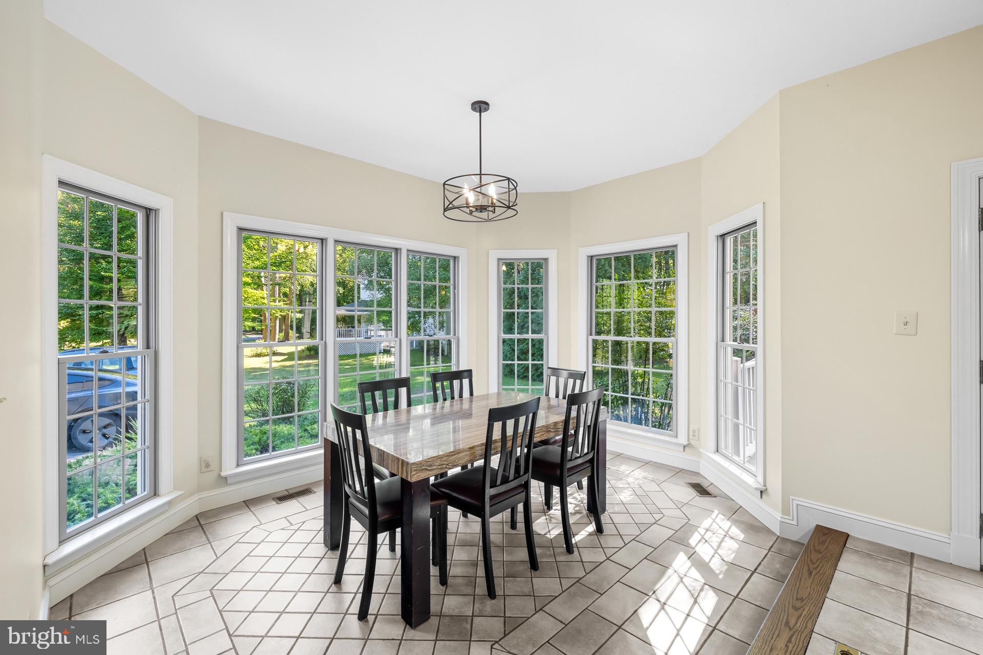 99 HUMMINGBIRD COURT