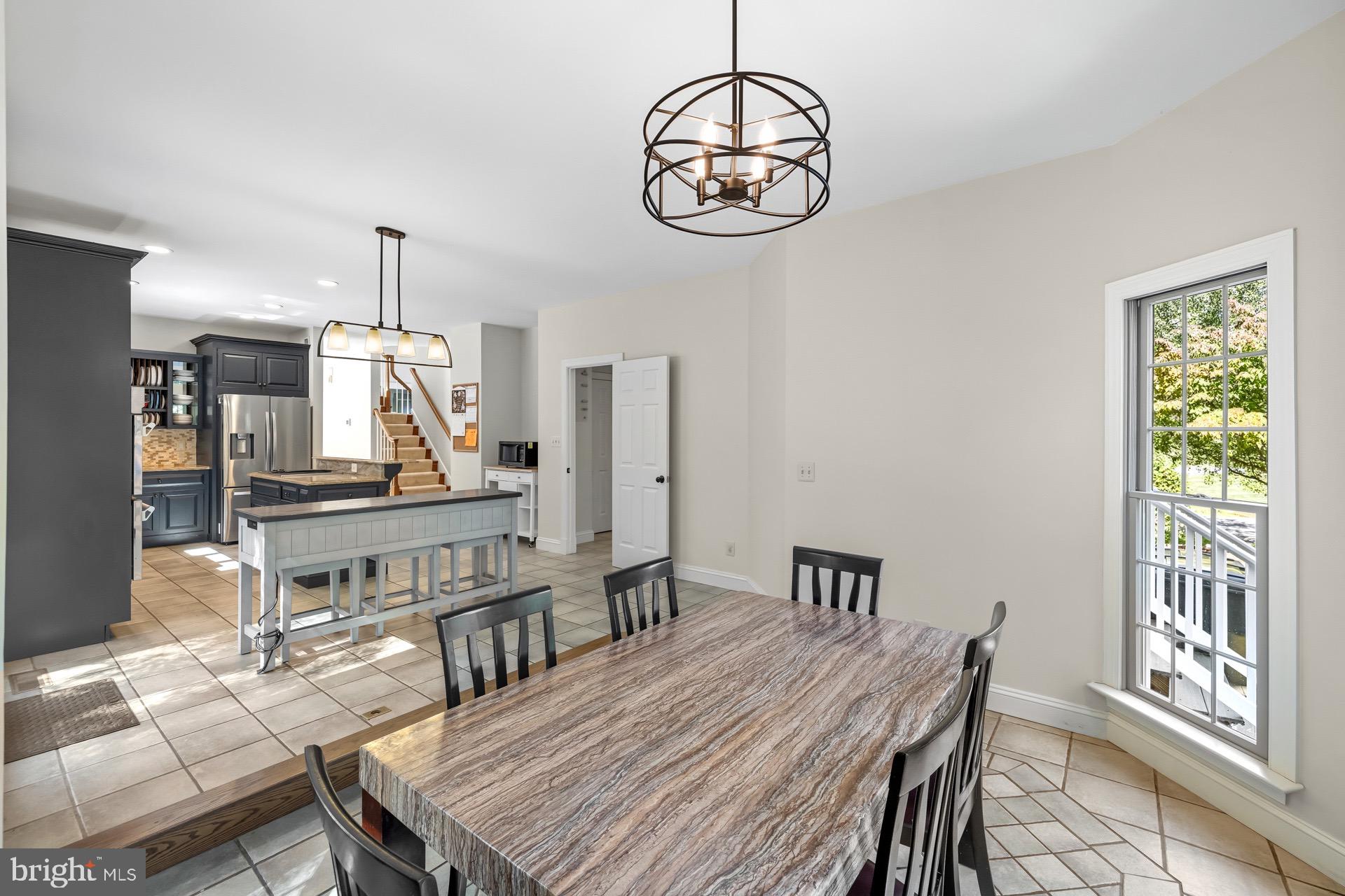 99 HUMMINGBIRD COURT