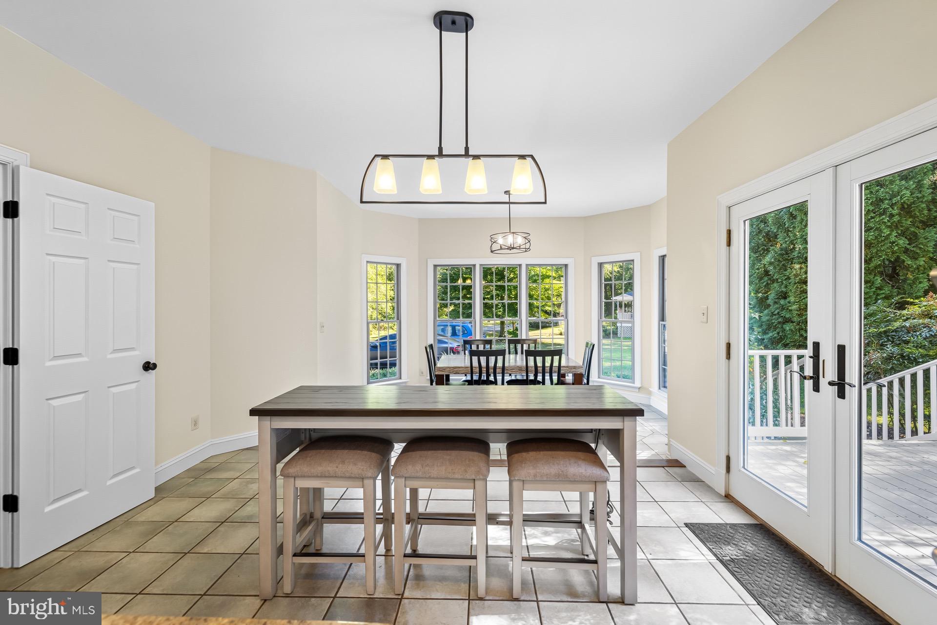 99 HUMMINGBIRD COURT