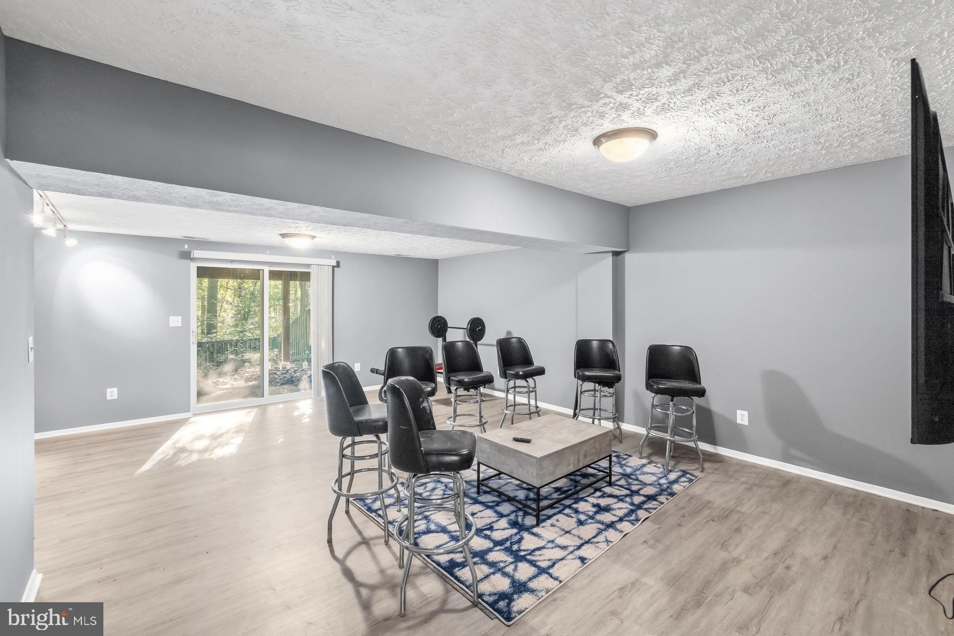 1250 BIRCHCREST COURT