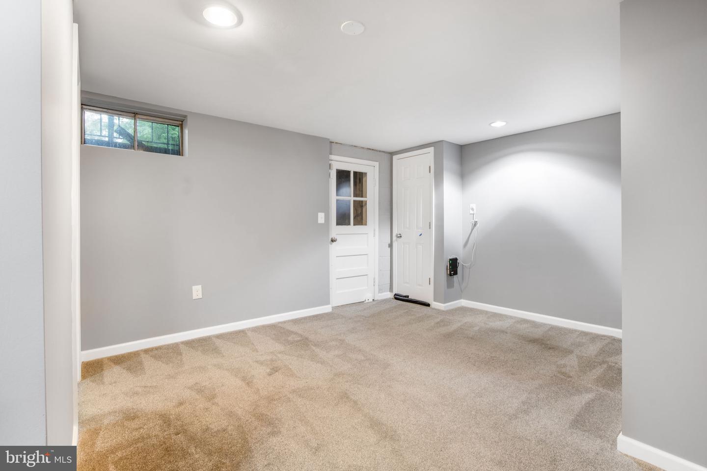 5655 Leiden Rd
