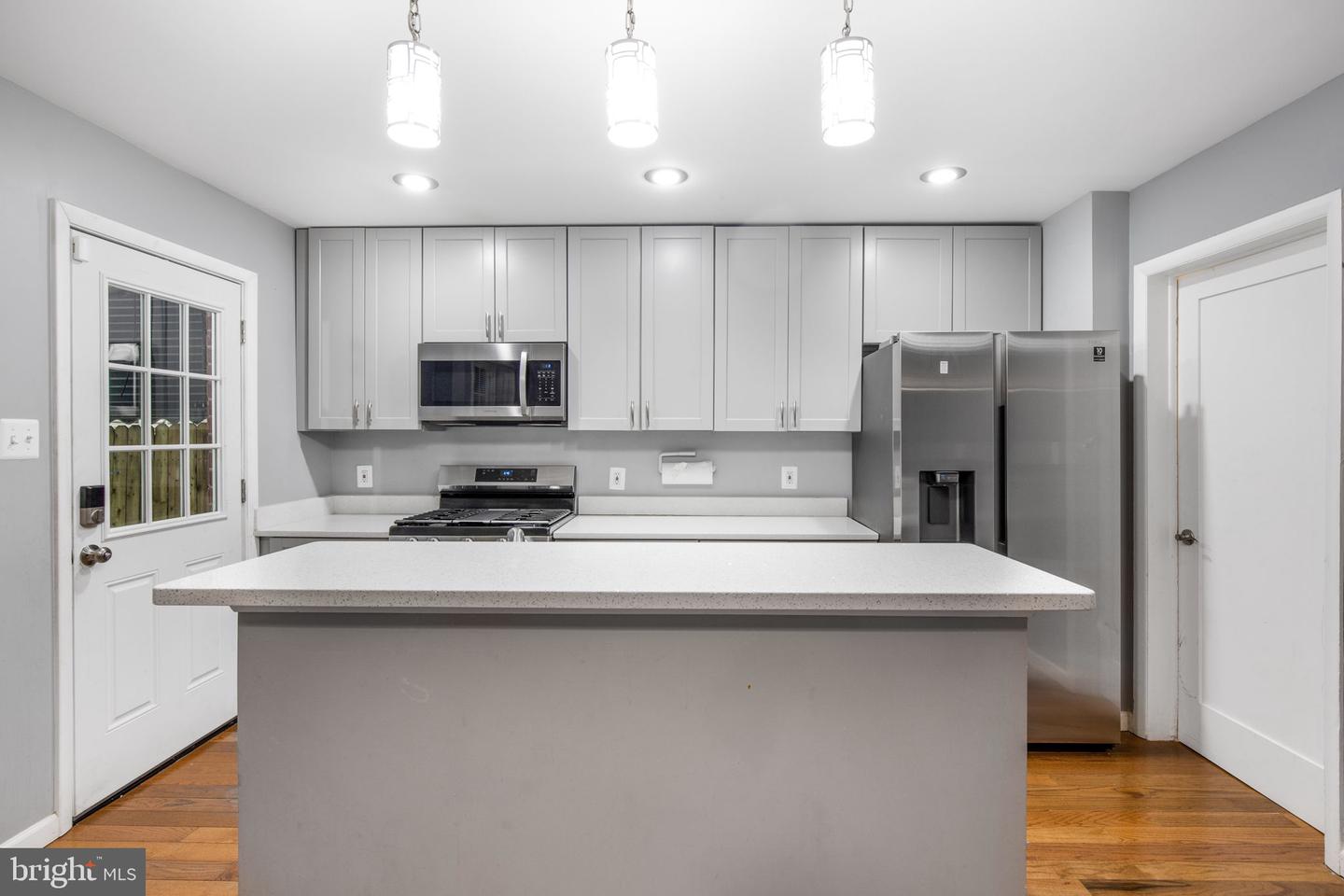 5655 Leiden Rd
