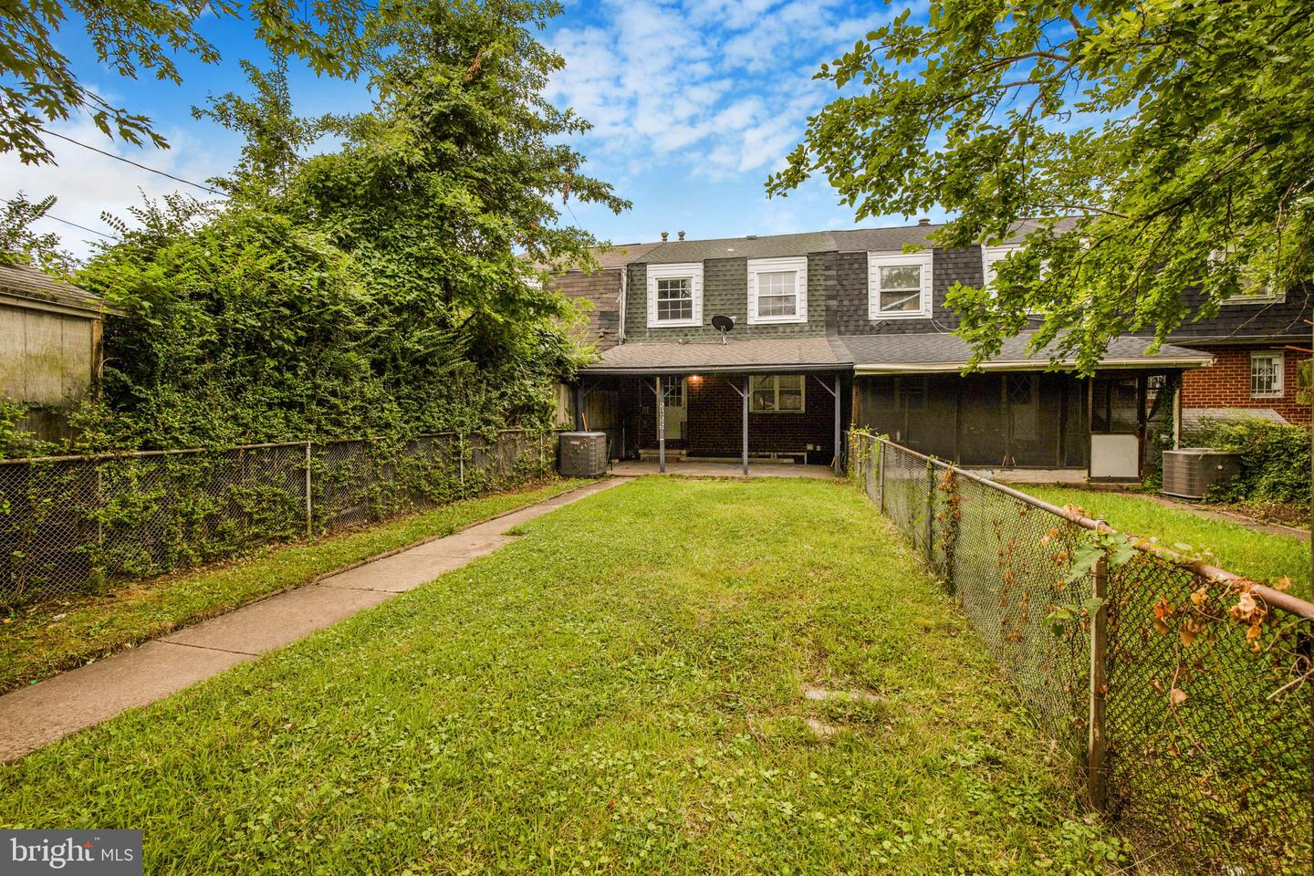 5655 Leiden Rd