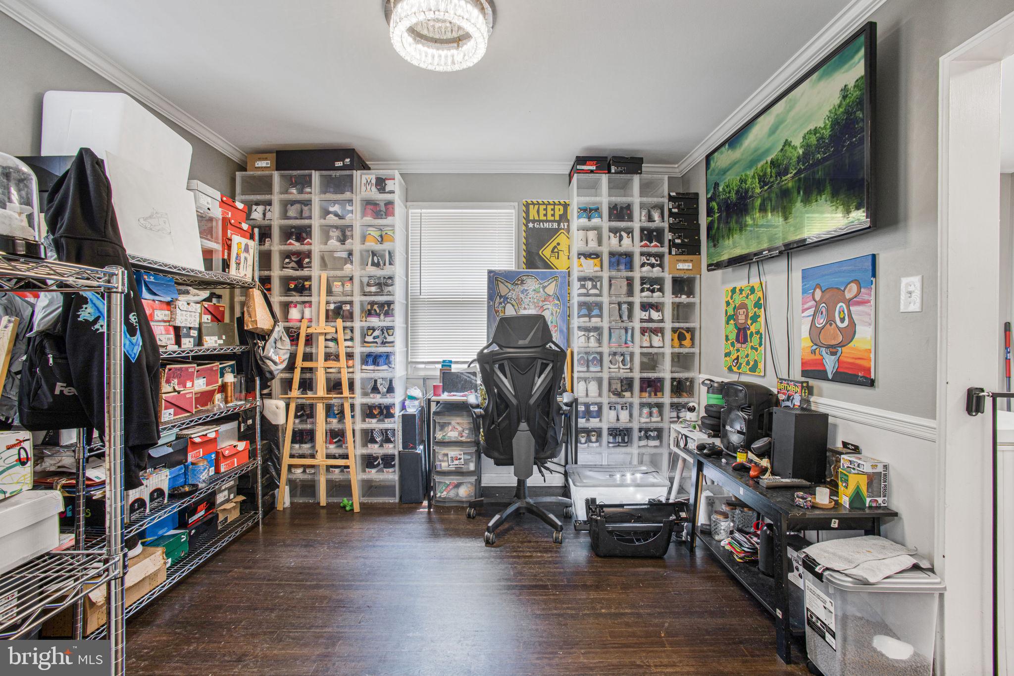 2317 Kirby Drive
