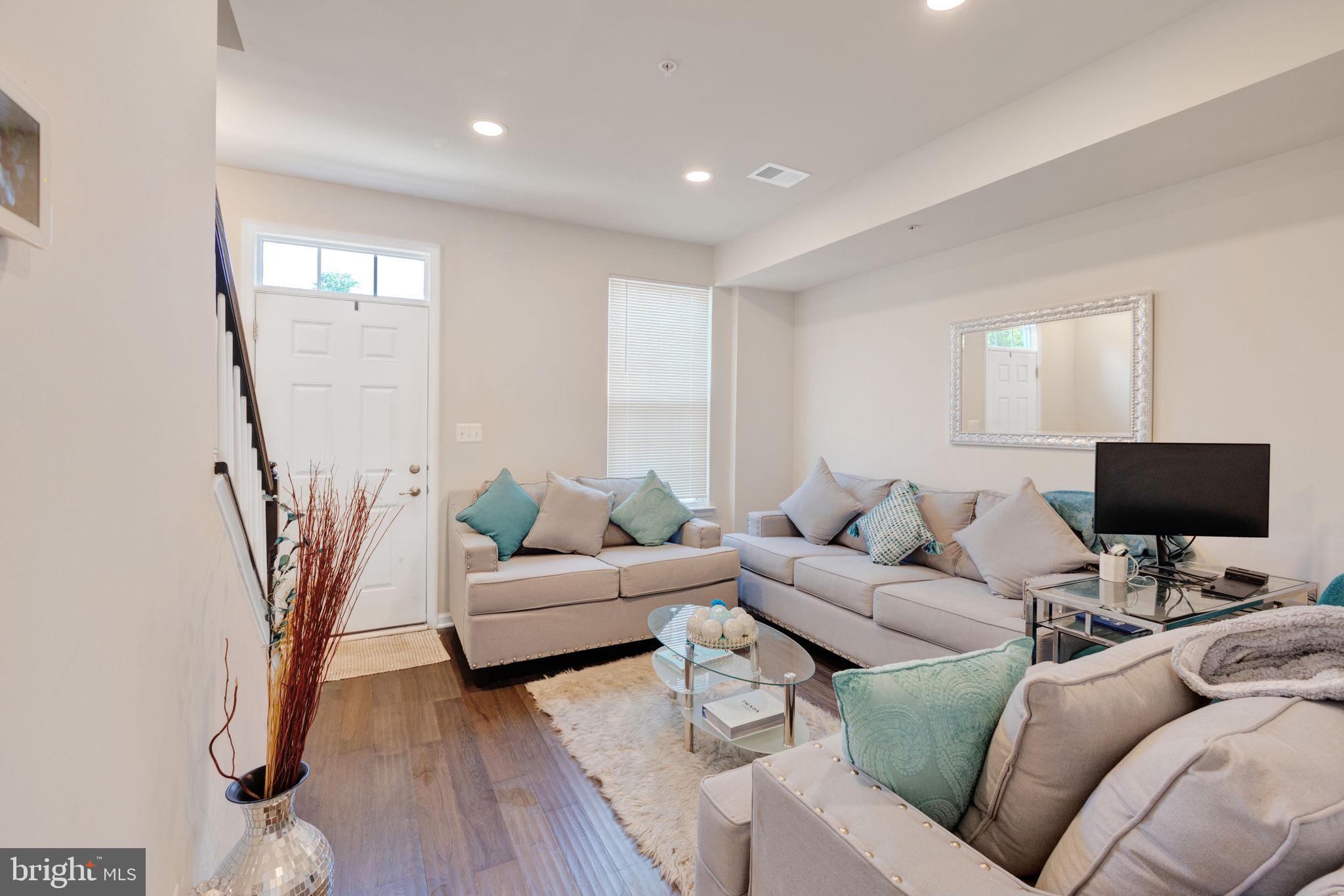 10503 Meridian Hill Way
