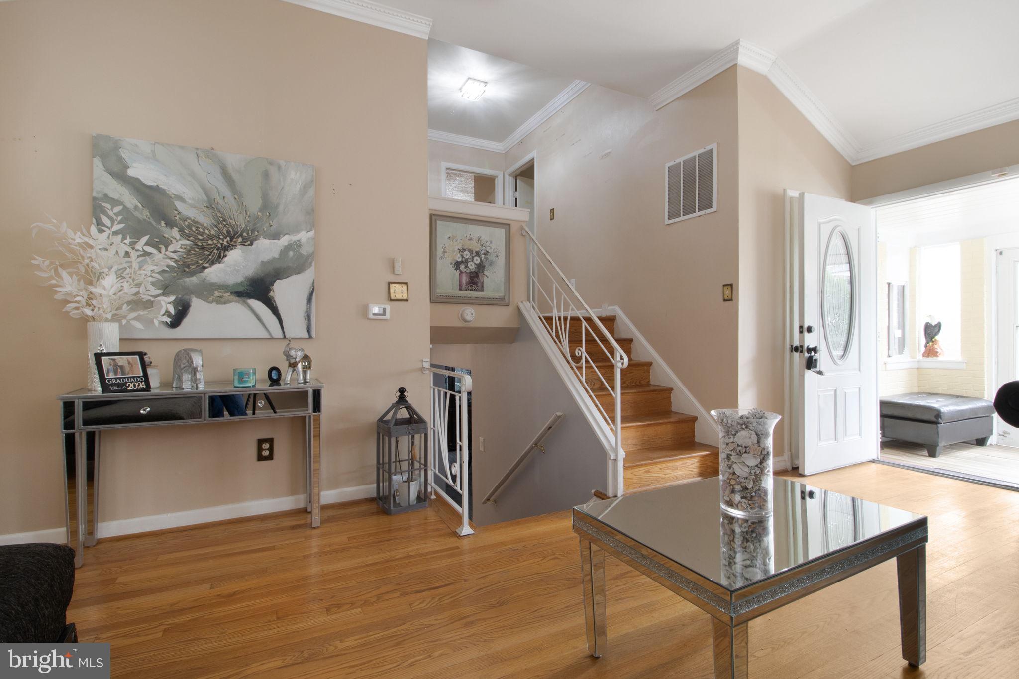 6512 Rolling Ridge Dr