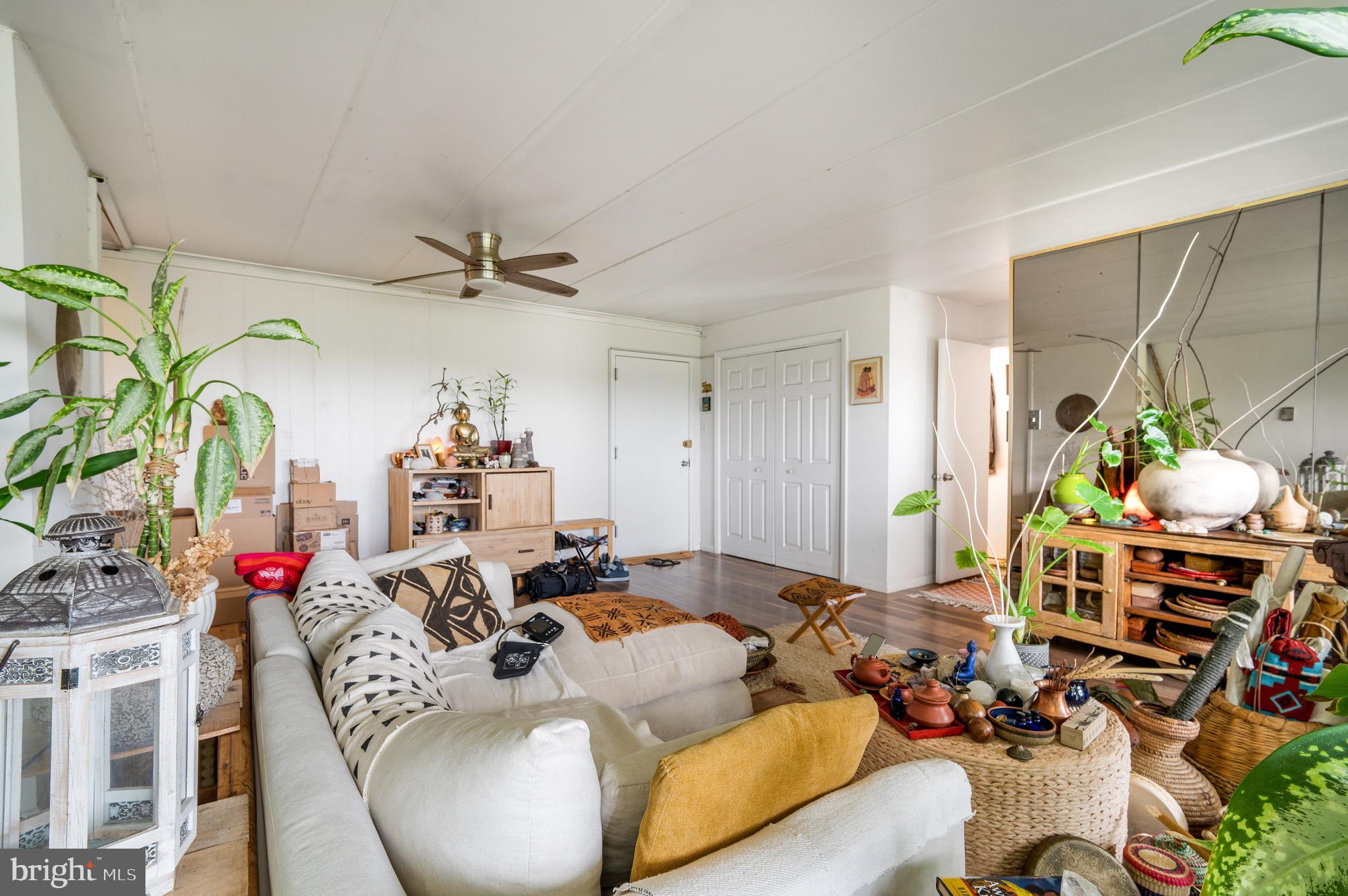 6011 Emerson St #607