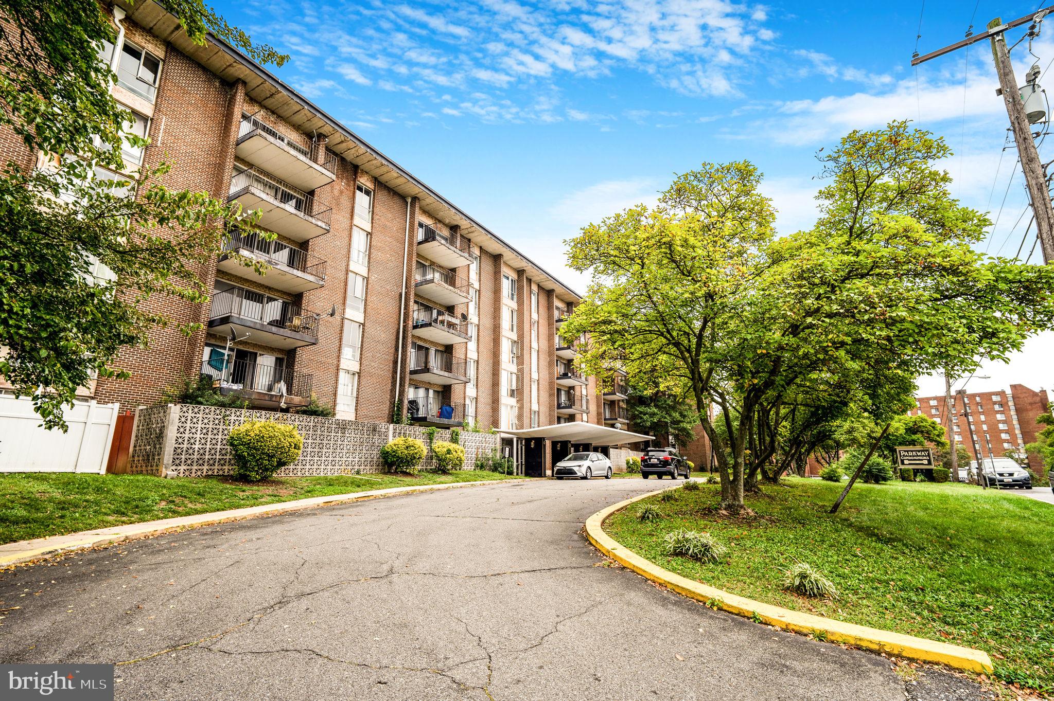 6011 Emerson St #607