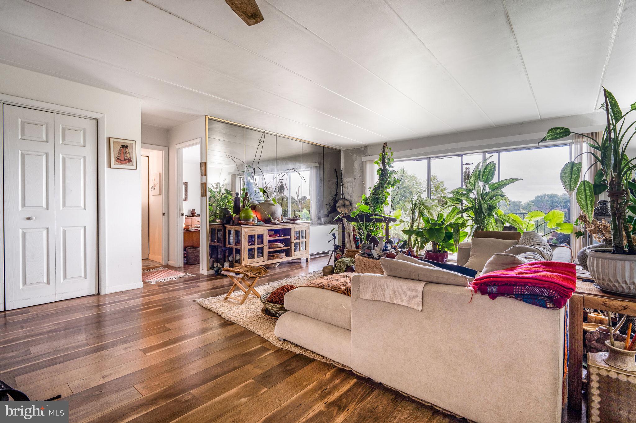 6011 Emerson St #607