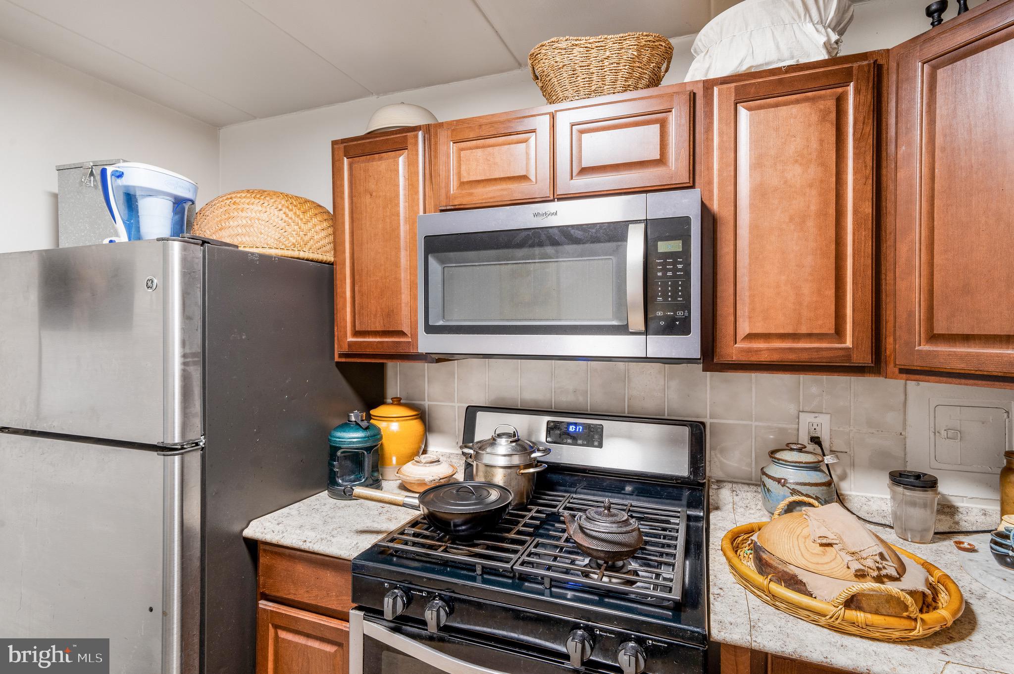 6011 Emerson St #607