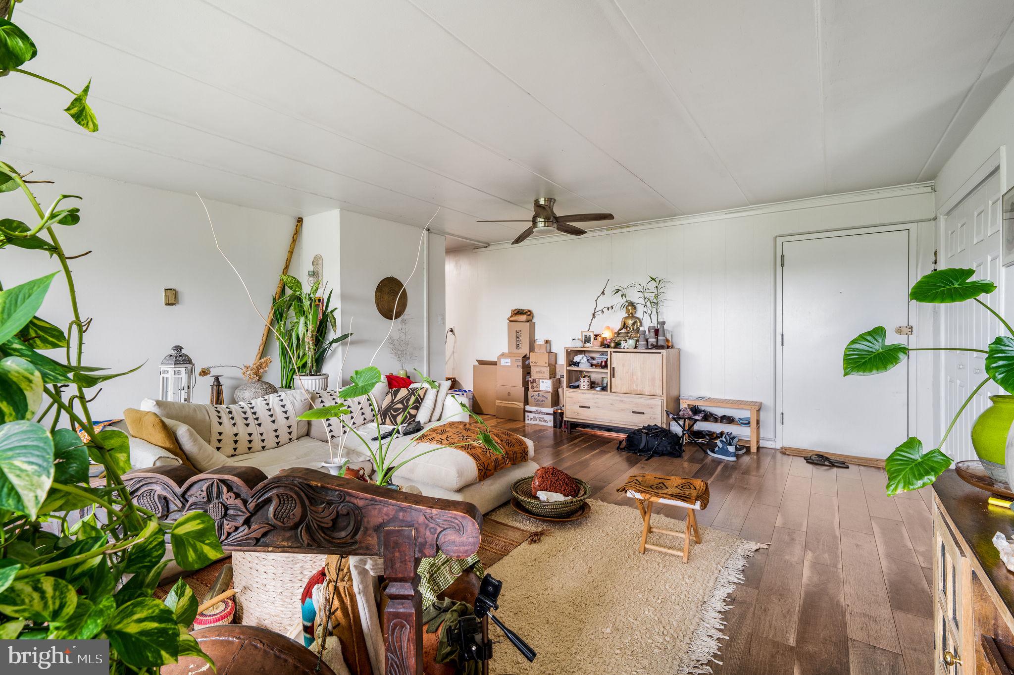 6011 Emerson St #607