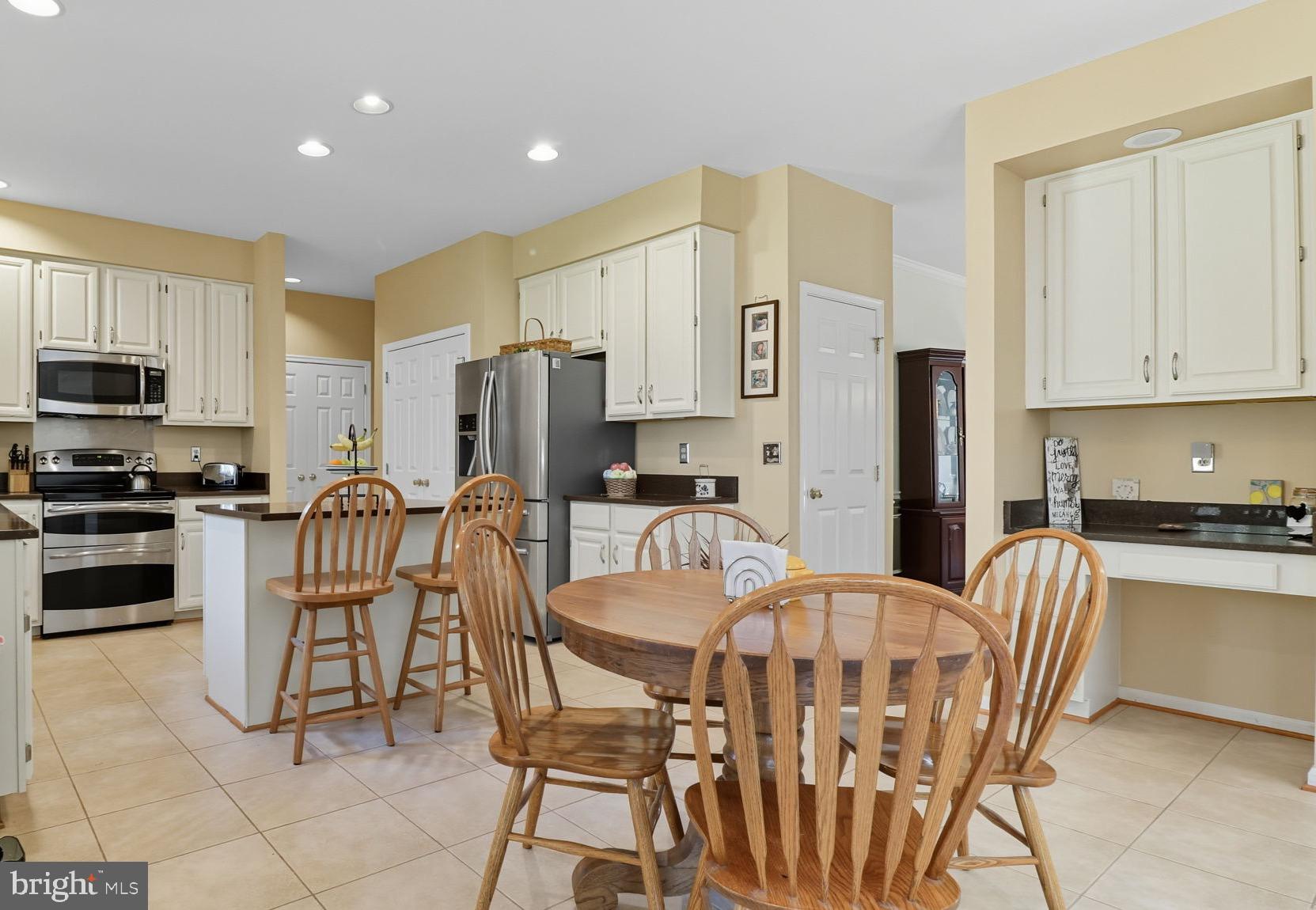 5308 LAKEVALE TERRACE