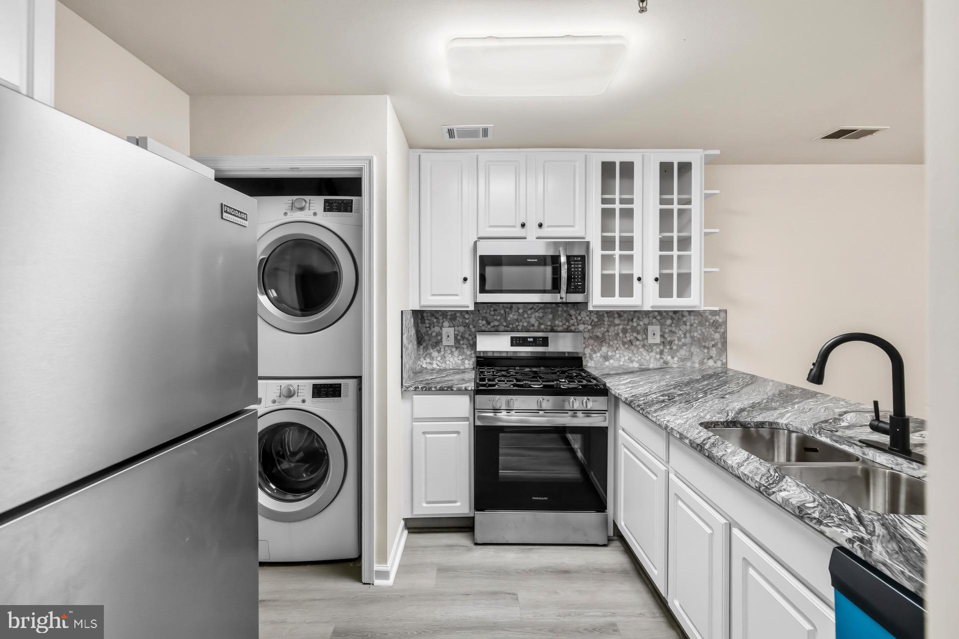 6610 LAKE PARK DRIVE T1