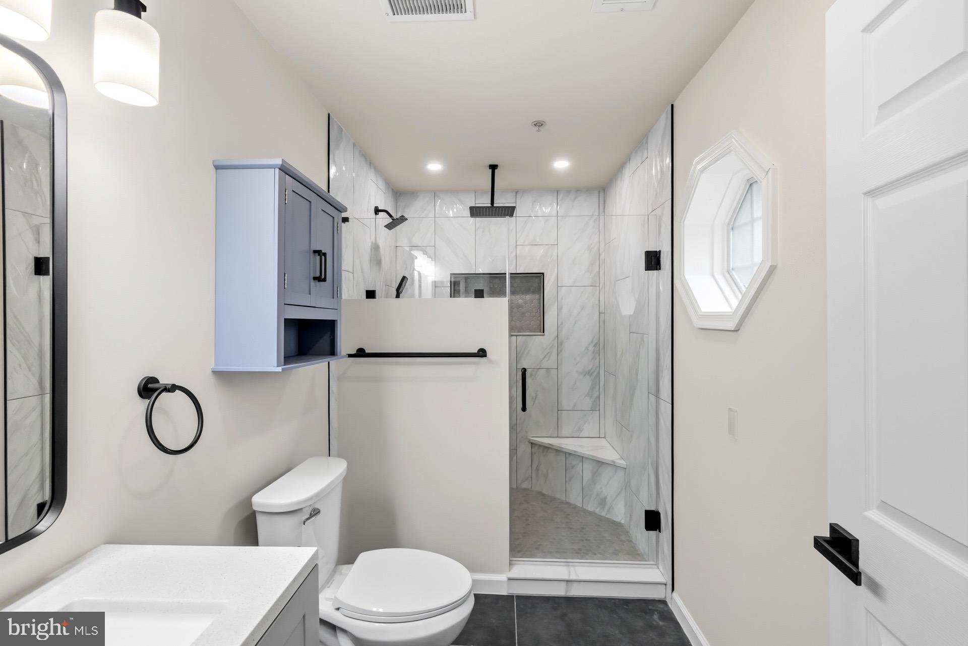 6610 LAKE PARK DRIVE T1