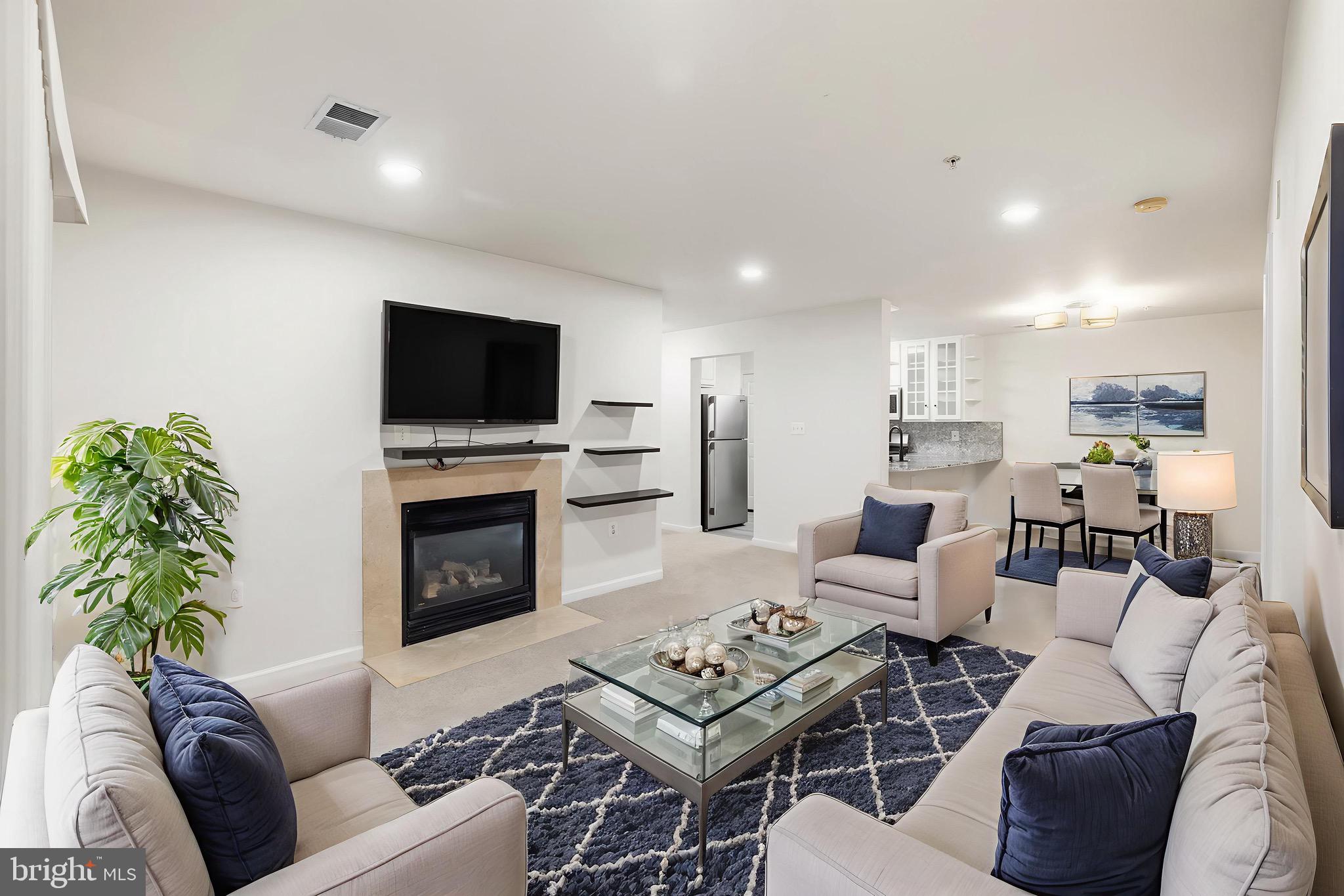 6610 LAKE PARK DRIVE T1