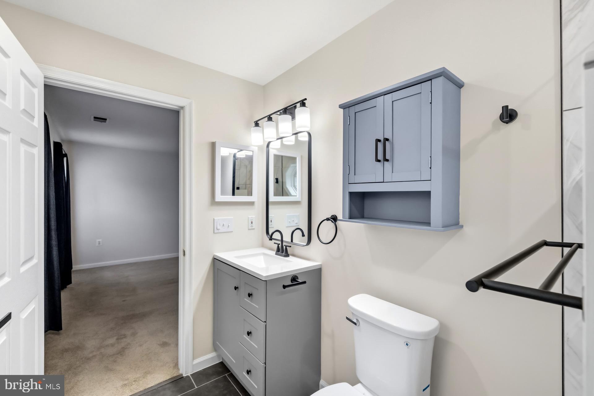 6610 LAKE PARK DRIVE T1