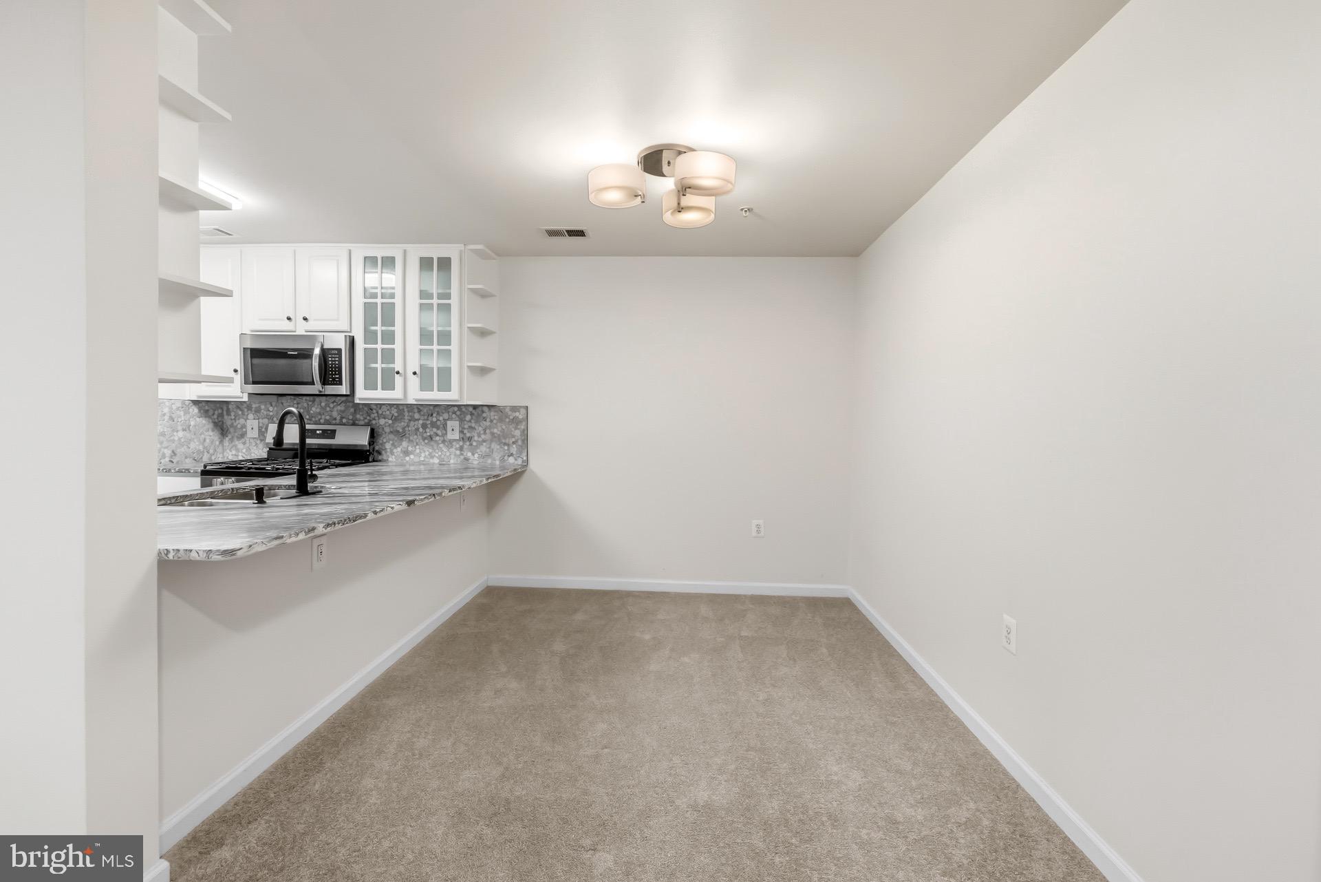 6610 LAKE PARK DRIVE T1