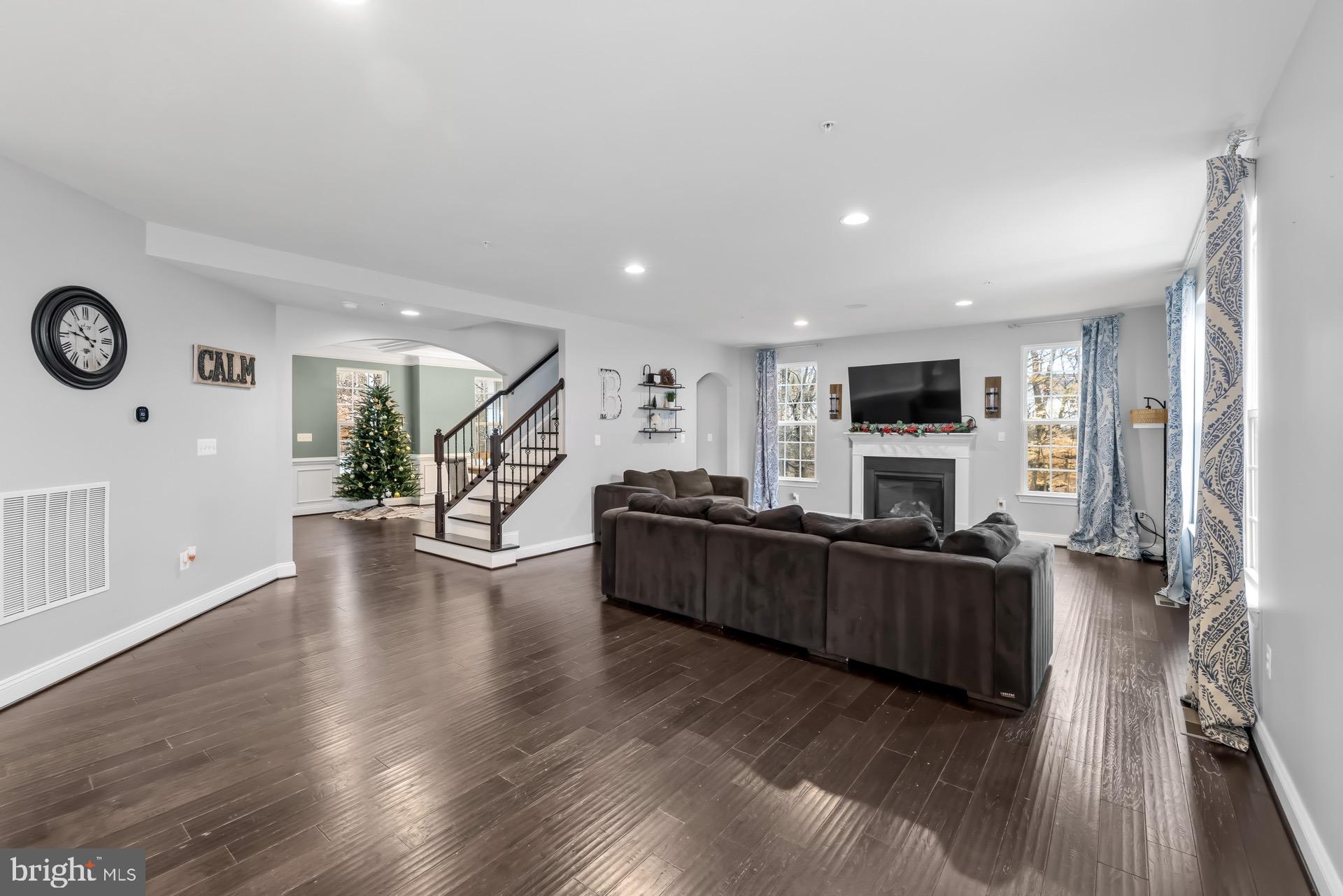 14200 TULIP REACH COURT