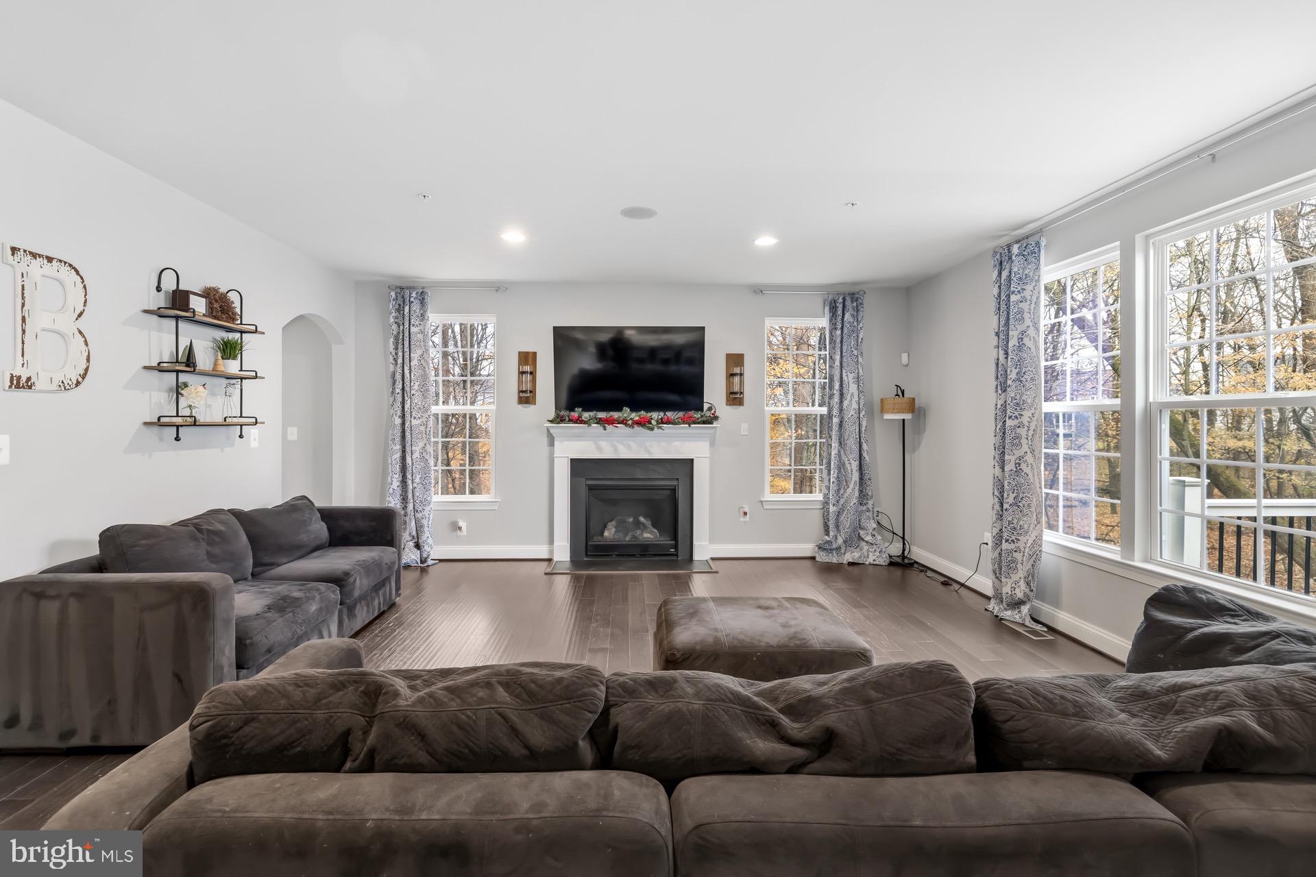 14200 TULIP REACH COURT