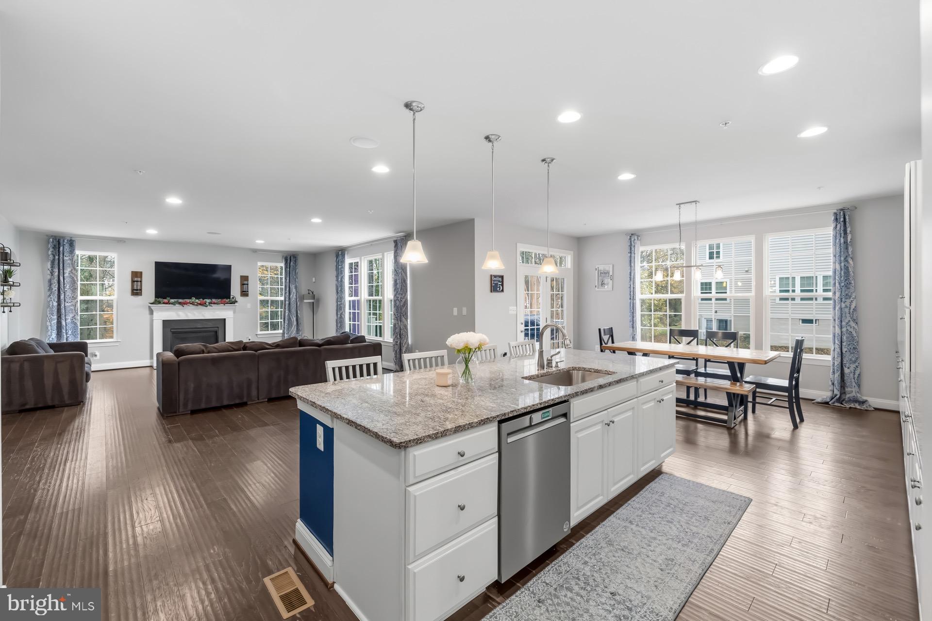 14200 TULIP REACH COURT