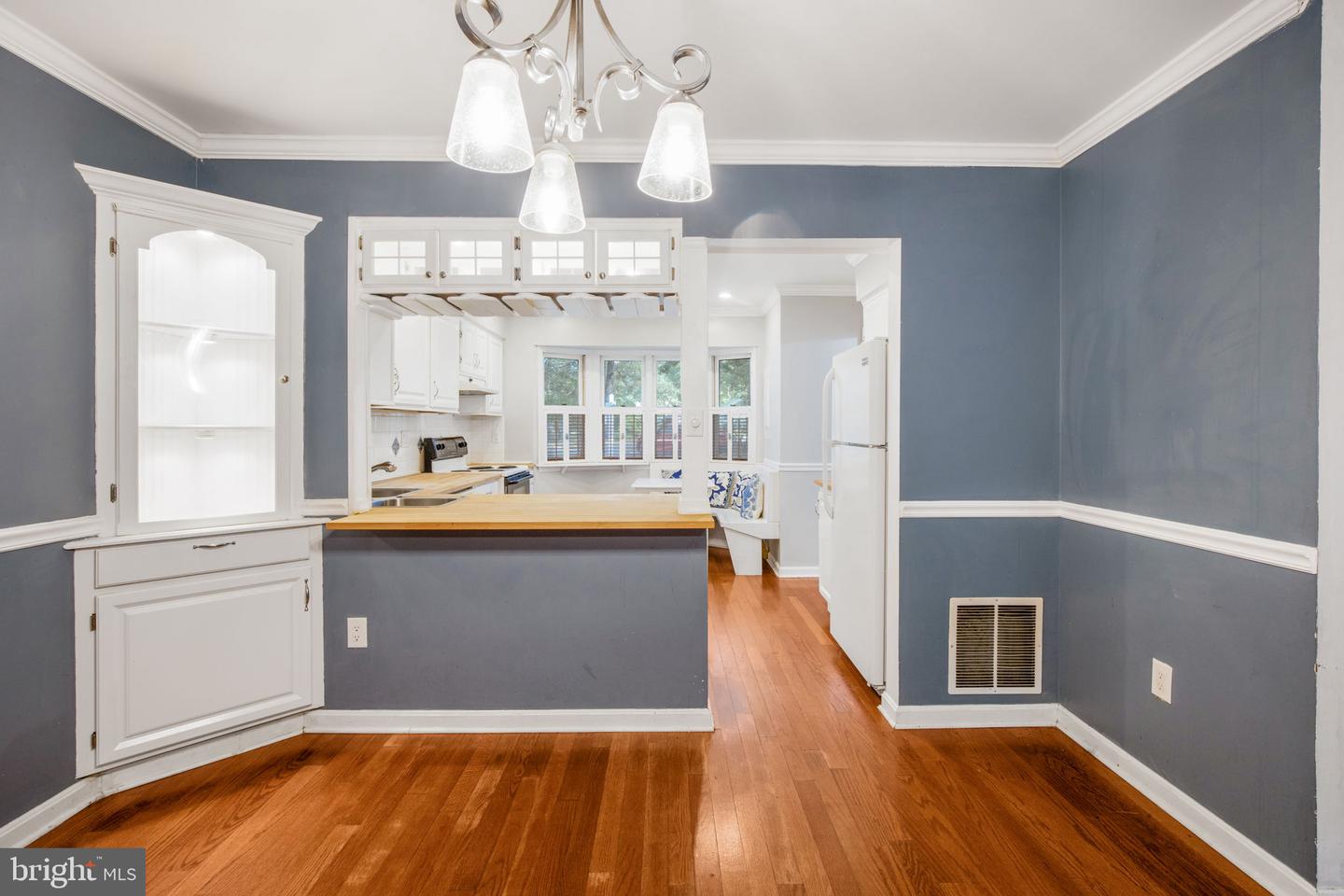 22415 Greenview Ct