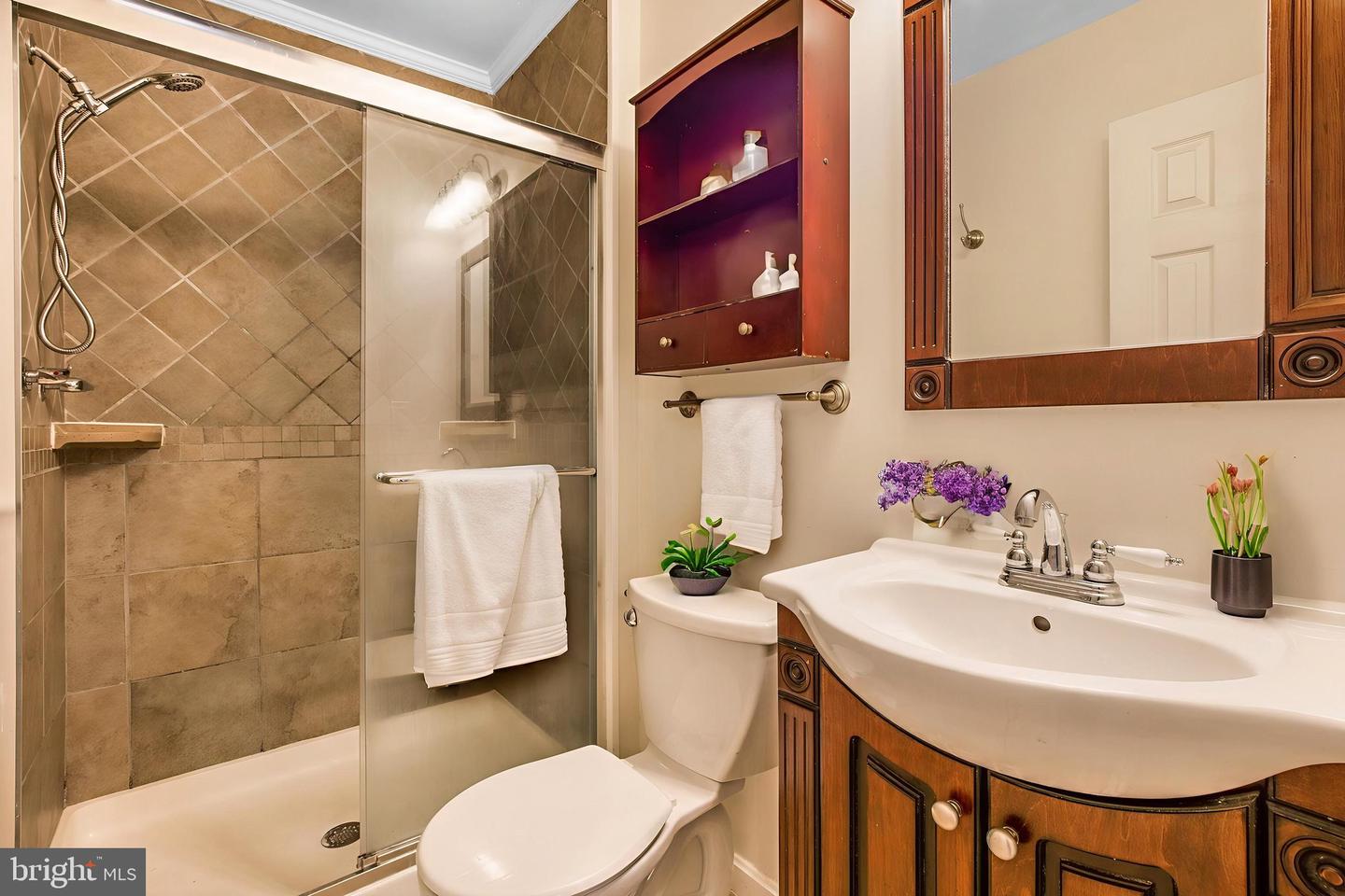 22415 Greenview Ct