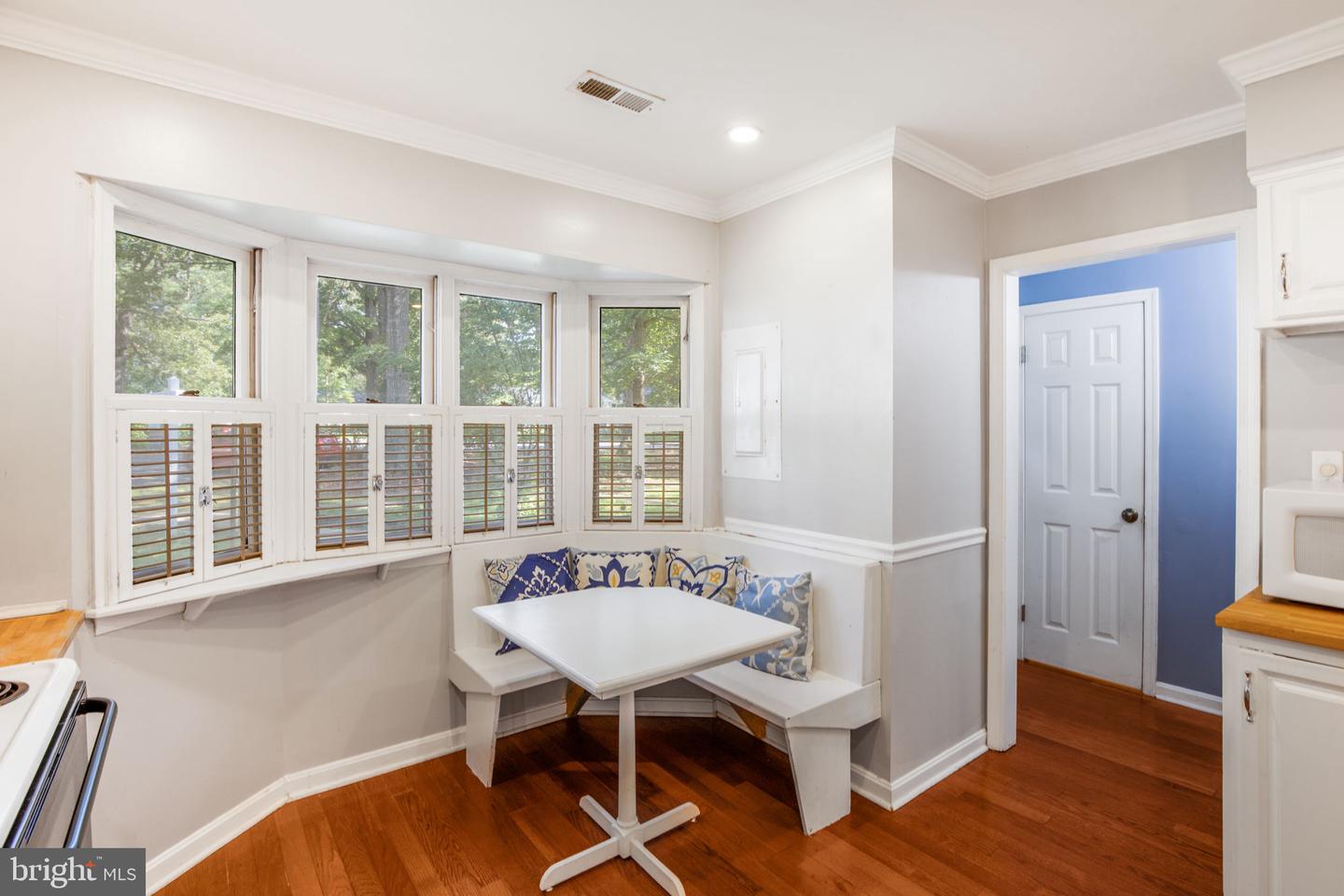 22415 Greenview Ct