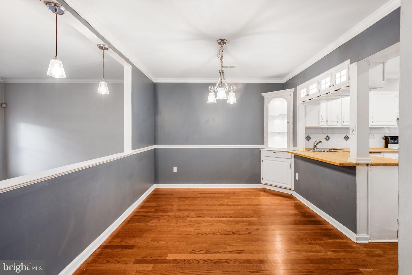 22415 Greenview Ct