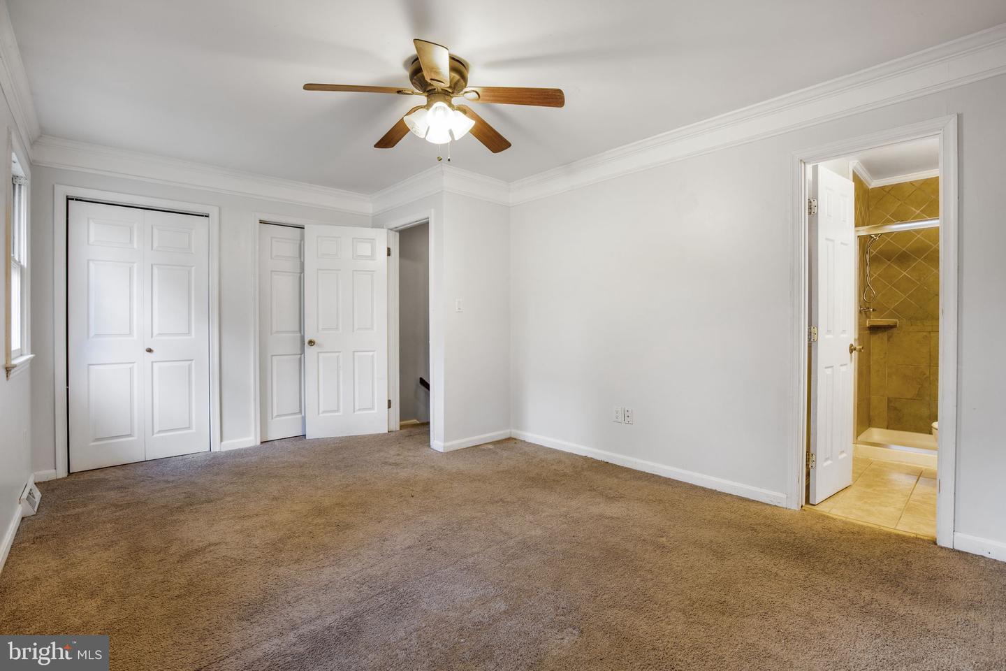 22415 Greenview Ct