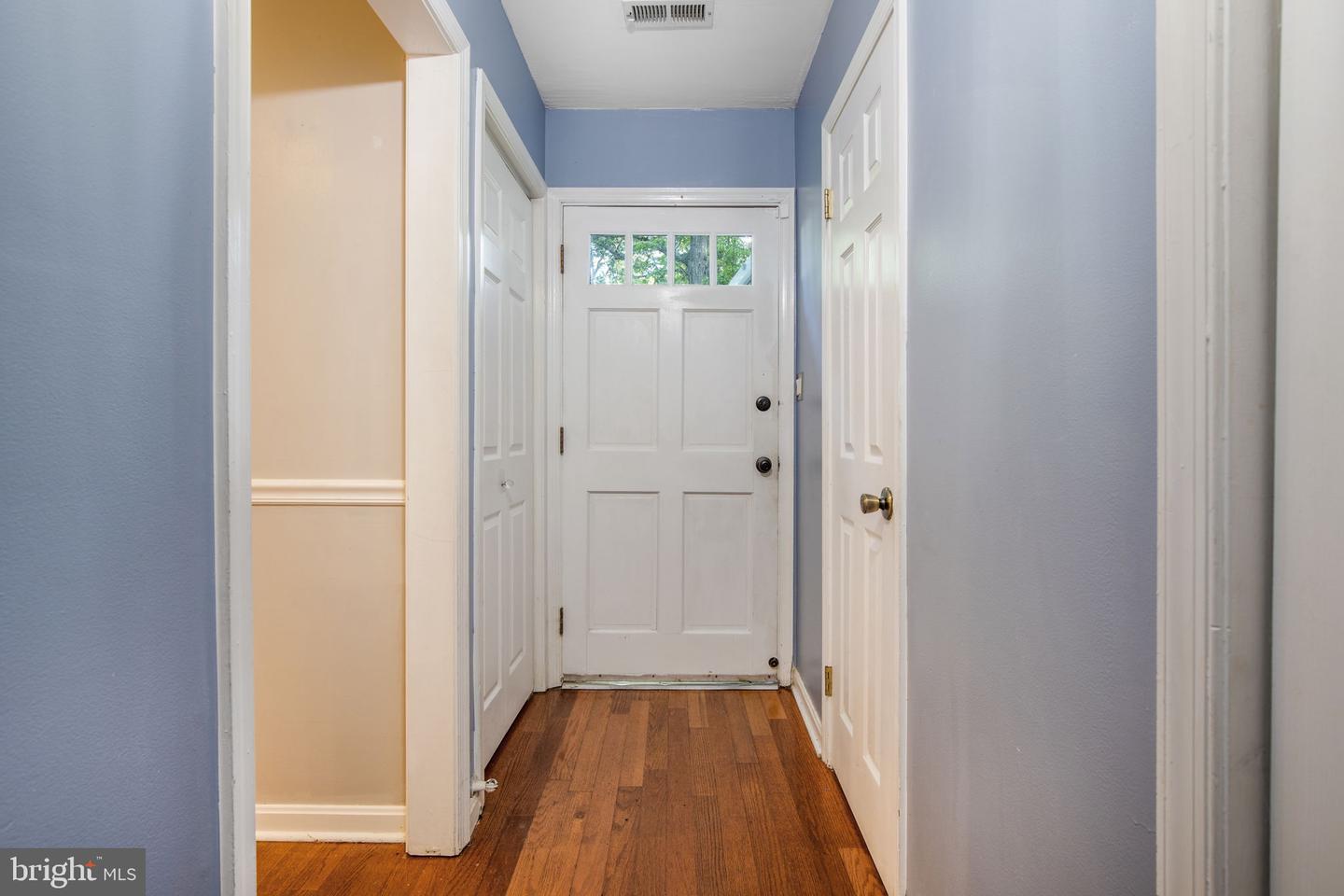 22415 Greenview Ct