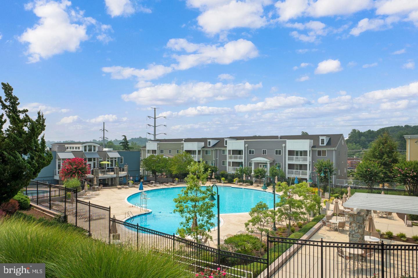 4089 S Four Mile Run Dr #304