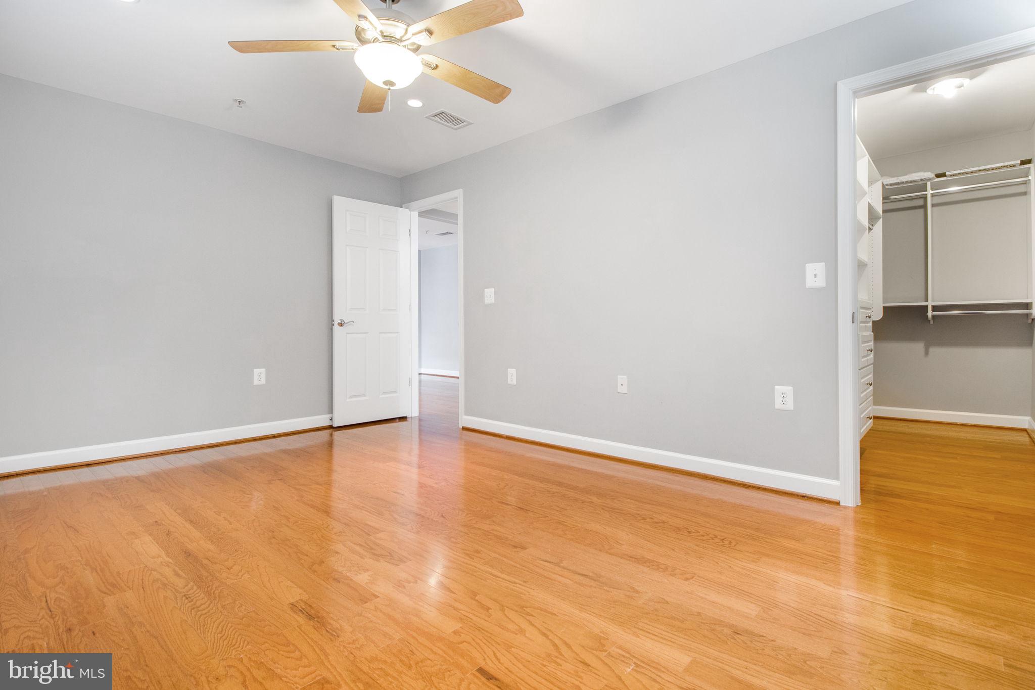 4089 S Four Mile Run Dr #304