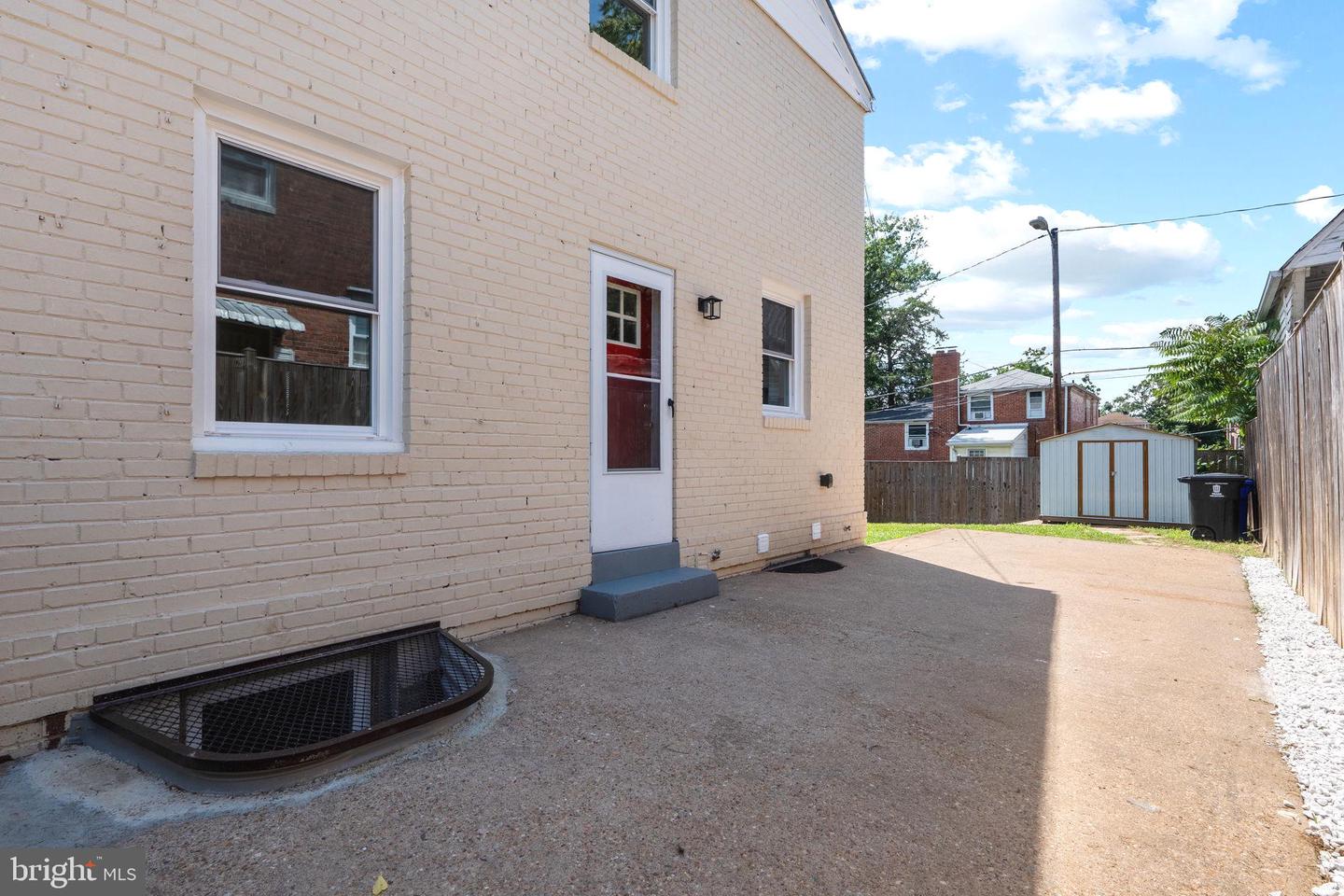 3625 S Four Mile Run Dr
