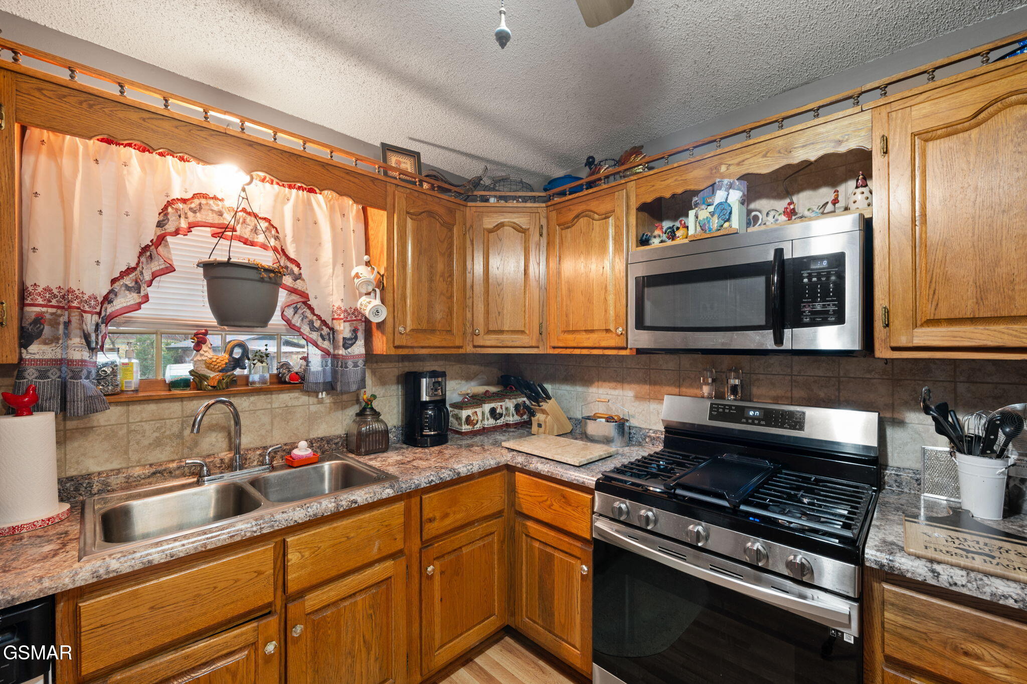 3888 Cosby Highway