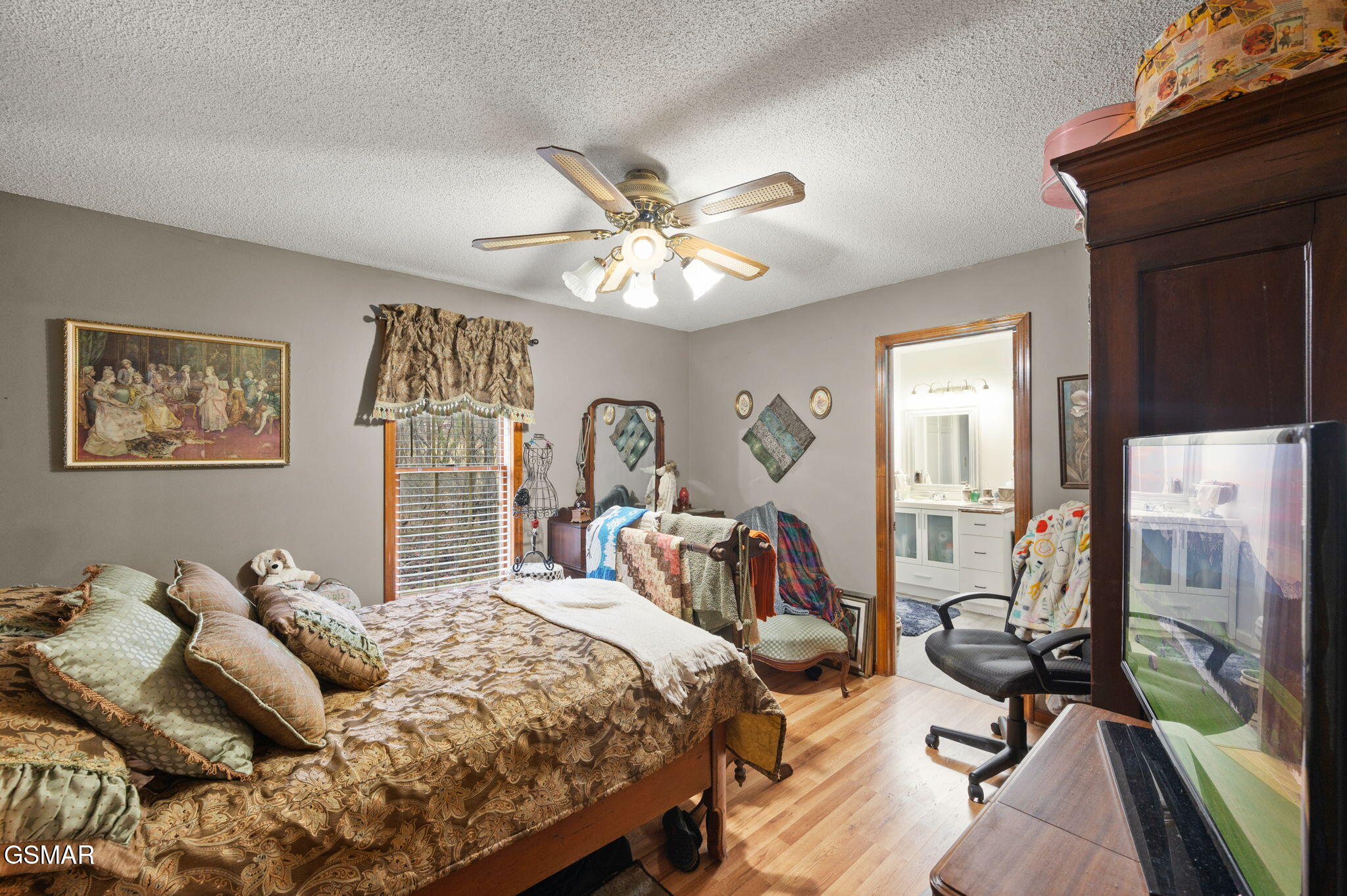 3888 Cosby Highway