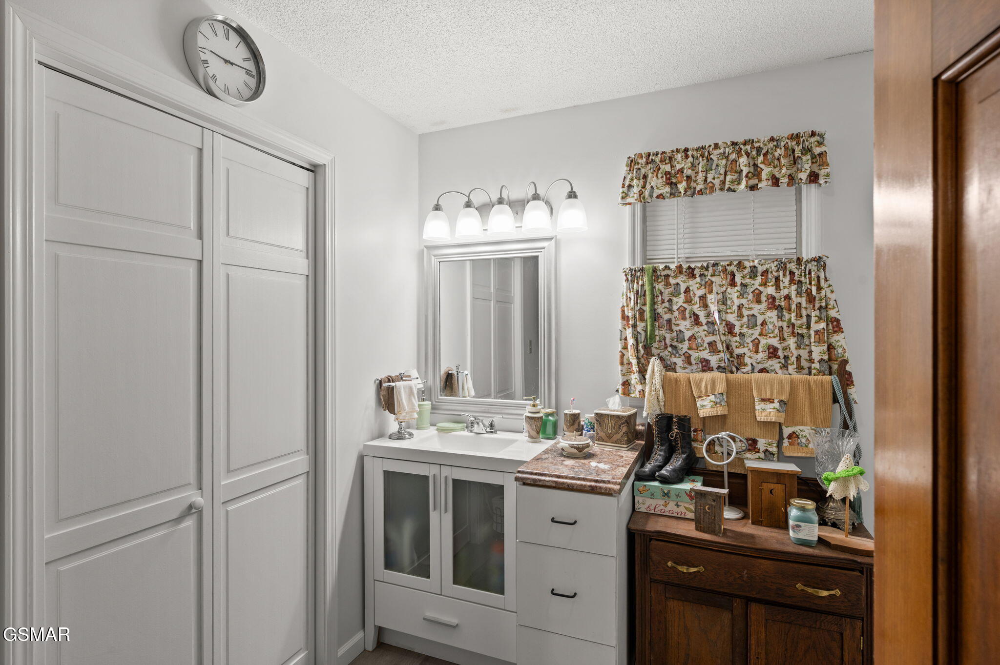 3888 Cosby Highway