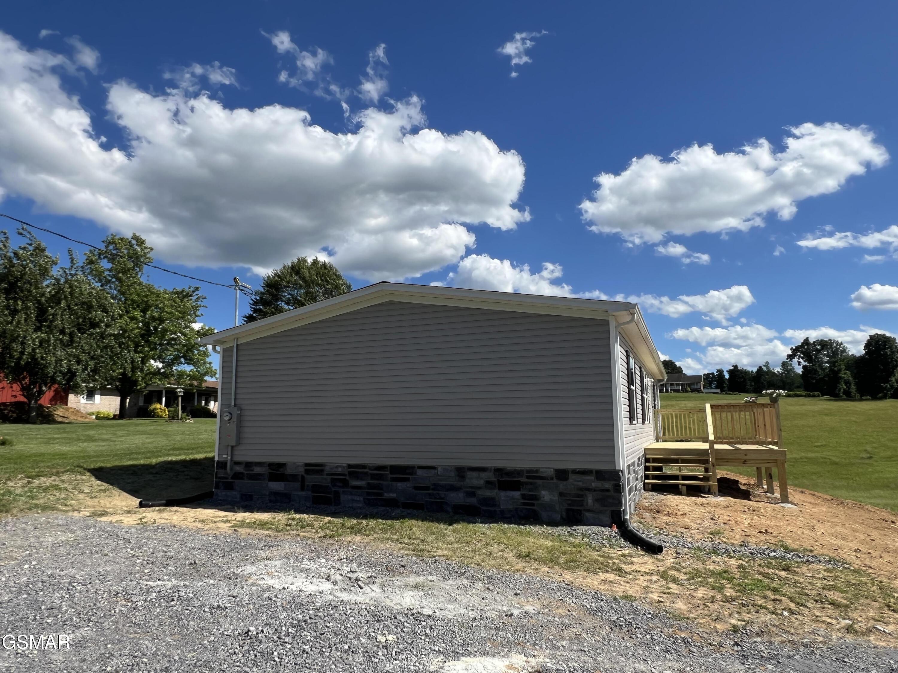 127 English Mountain Road