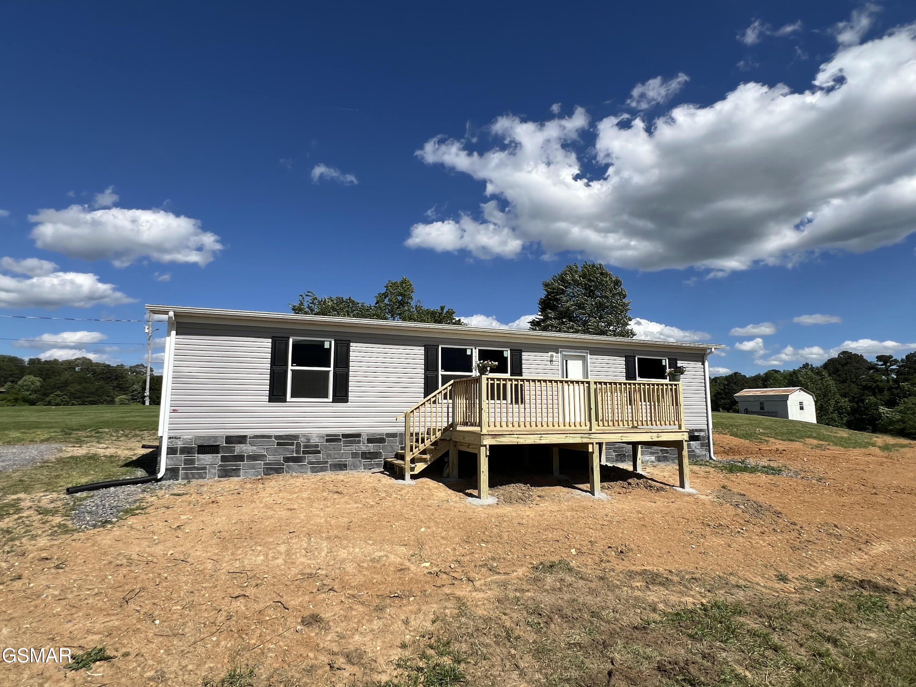 127 English Mountain Road