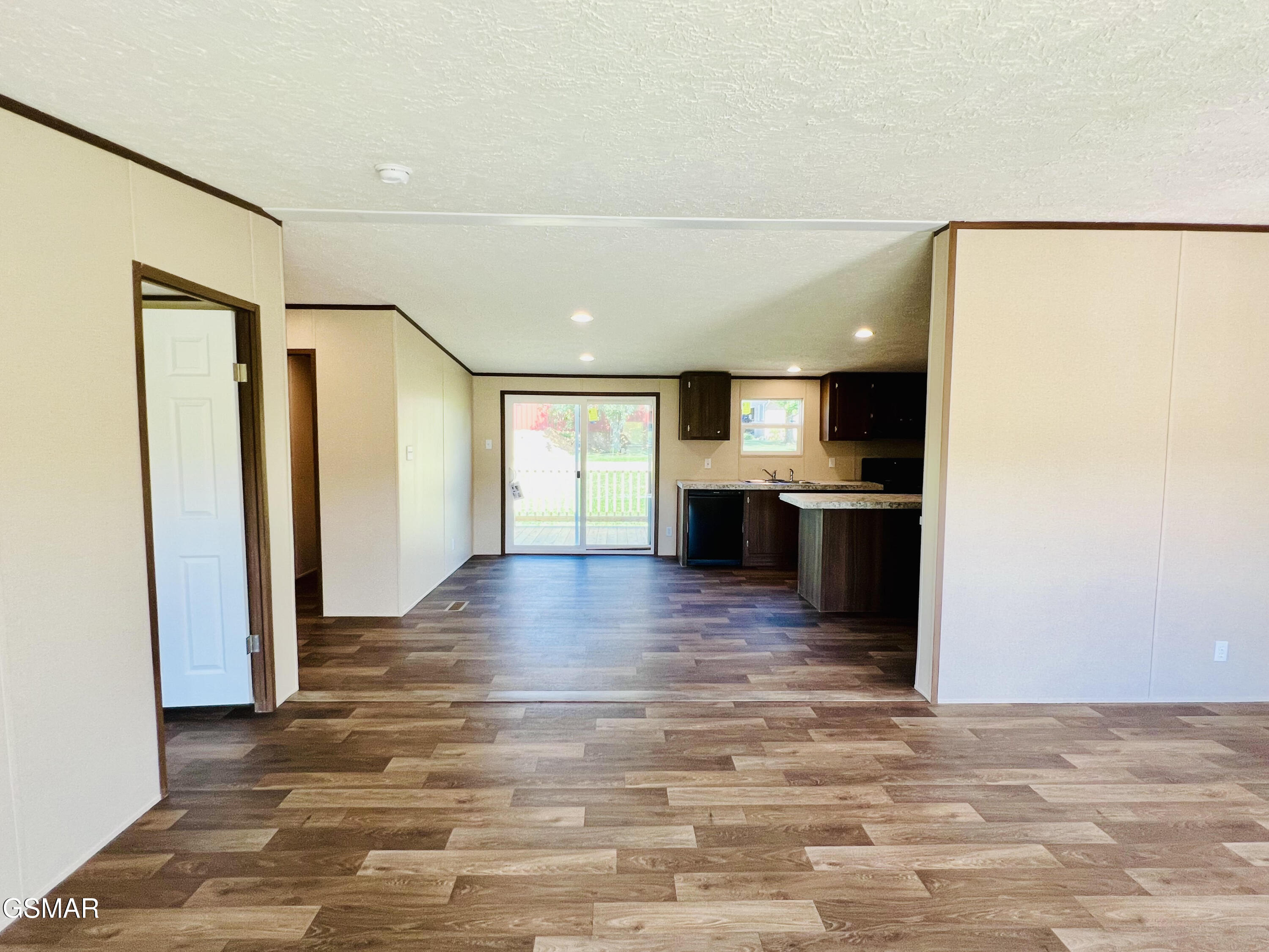 127 English Mountain Road