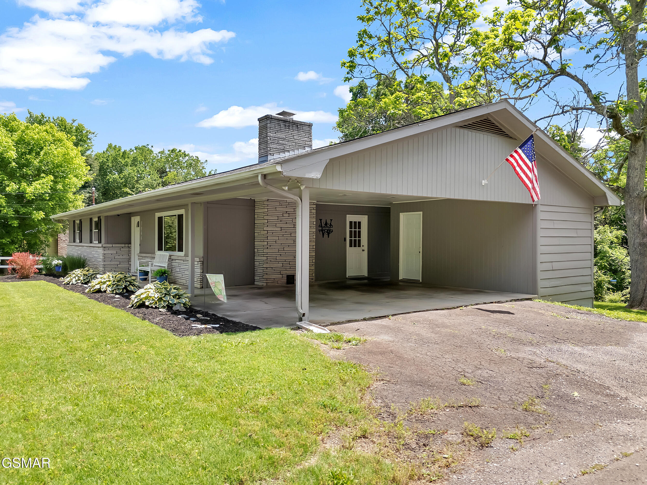 1046 McCall Lane