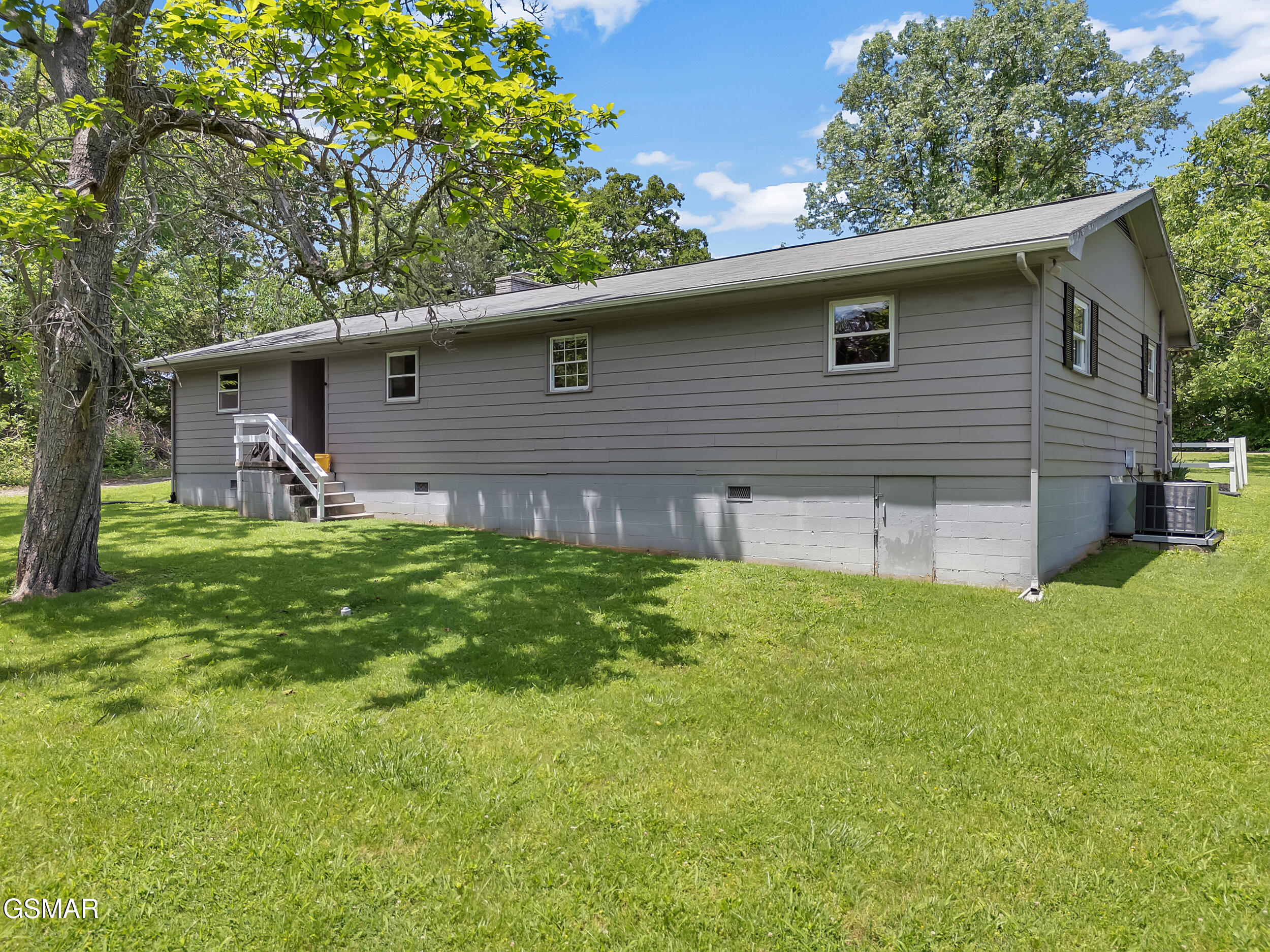 1046 McCall Lane