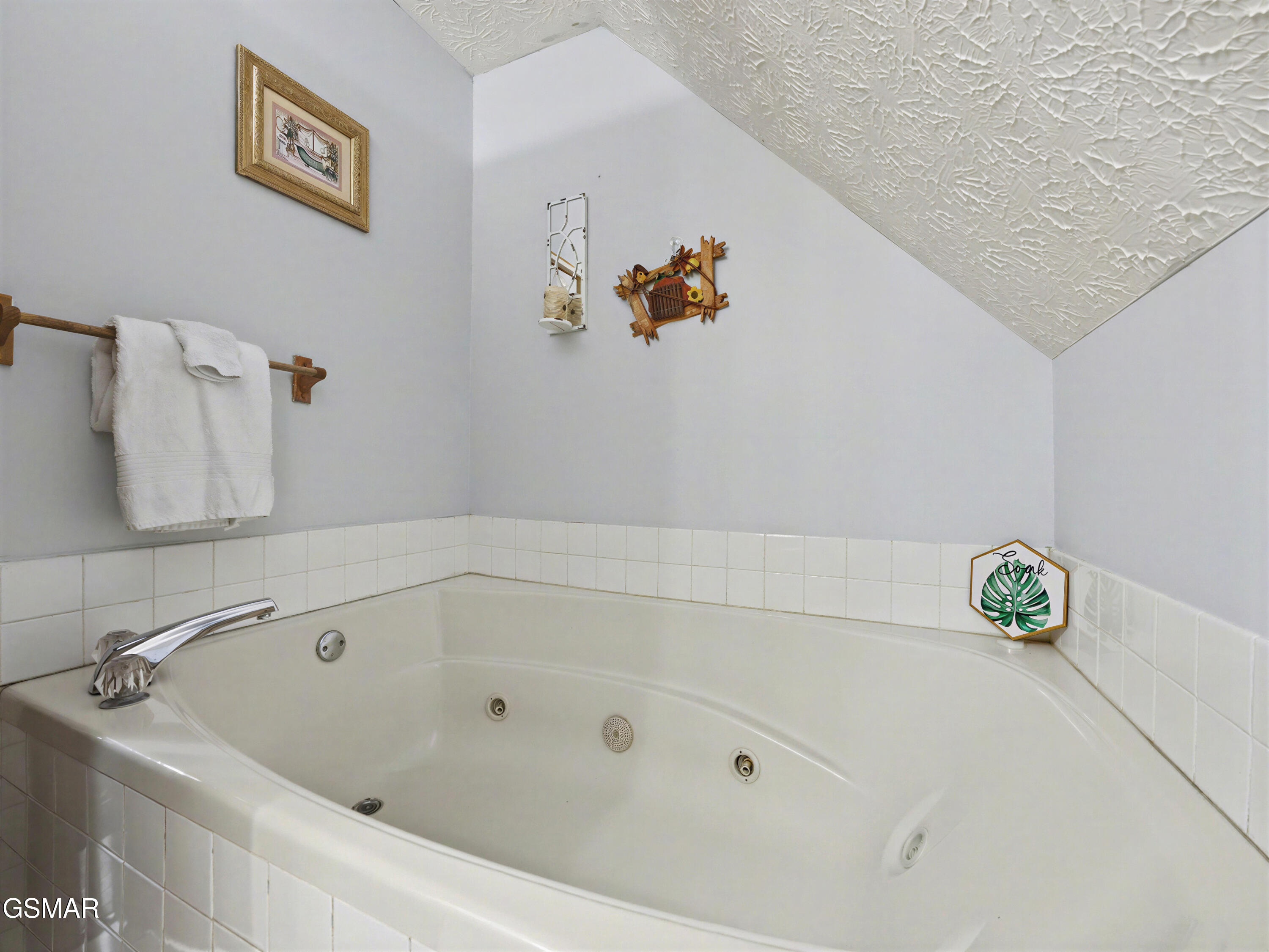 3421 Shelnutt Way