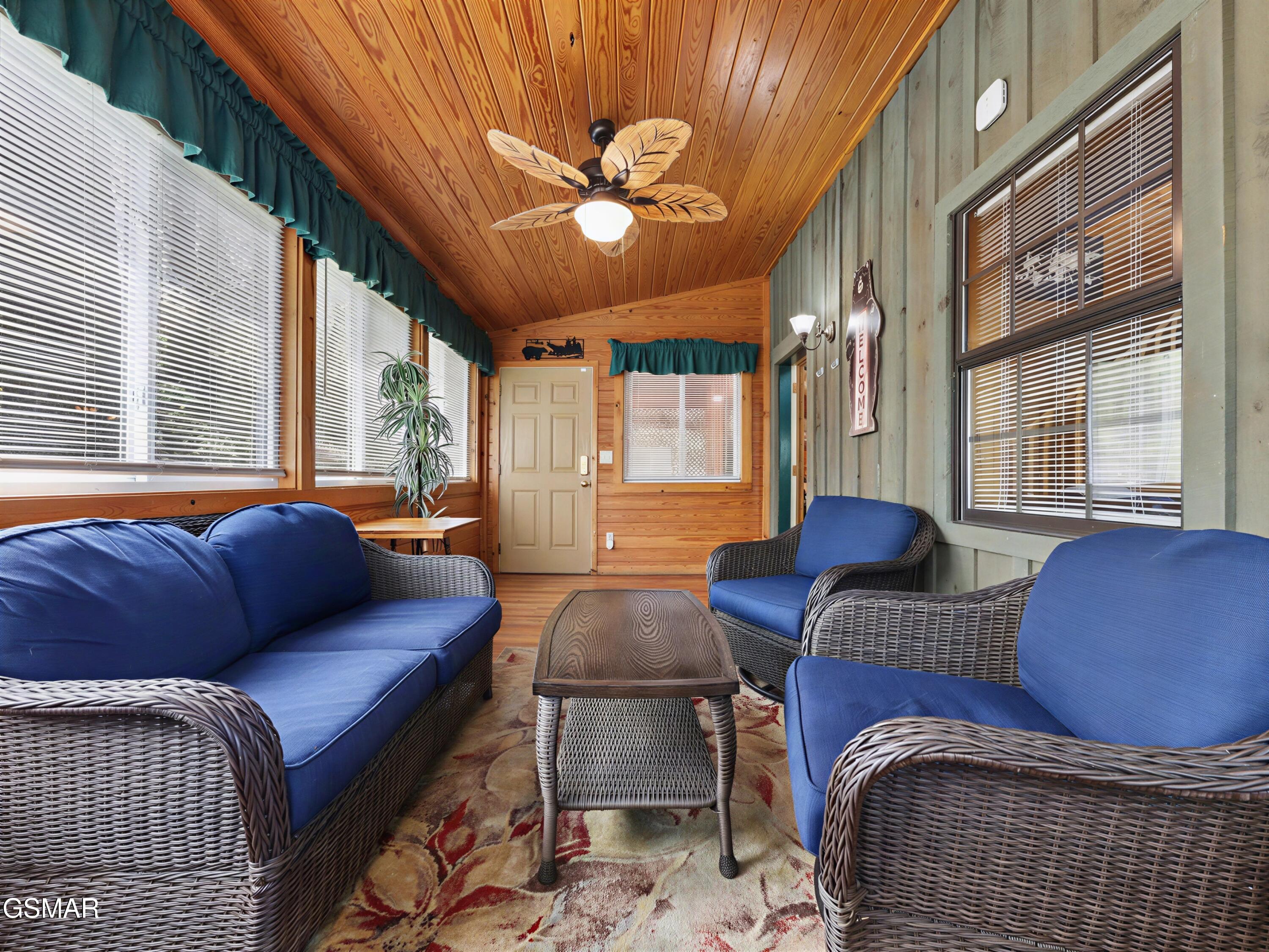3421 Shelnutt Way