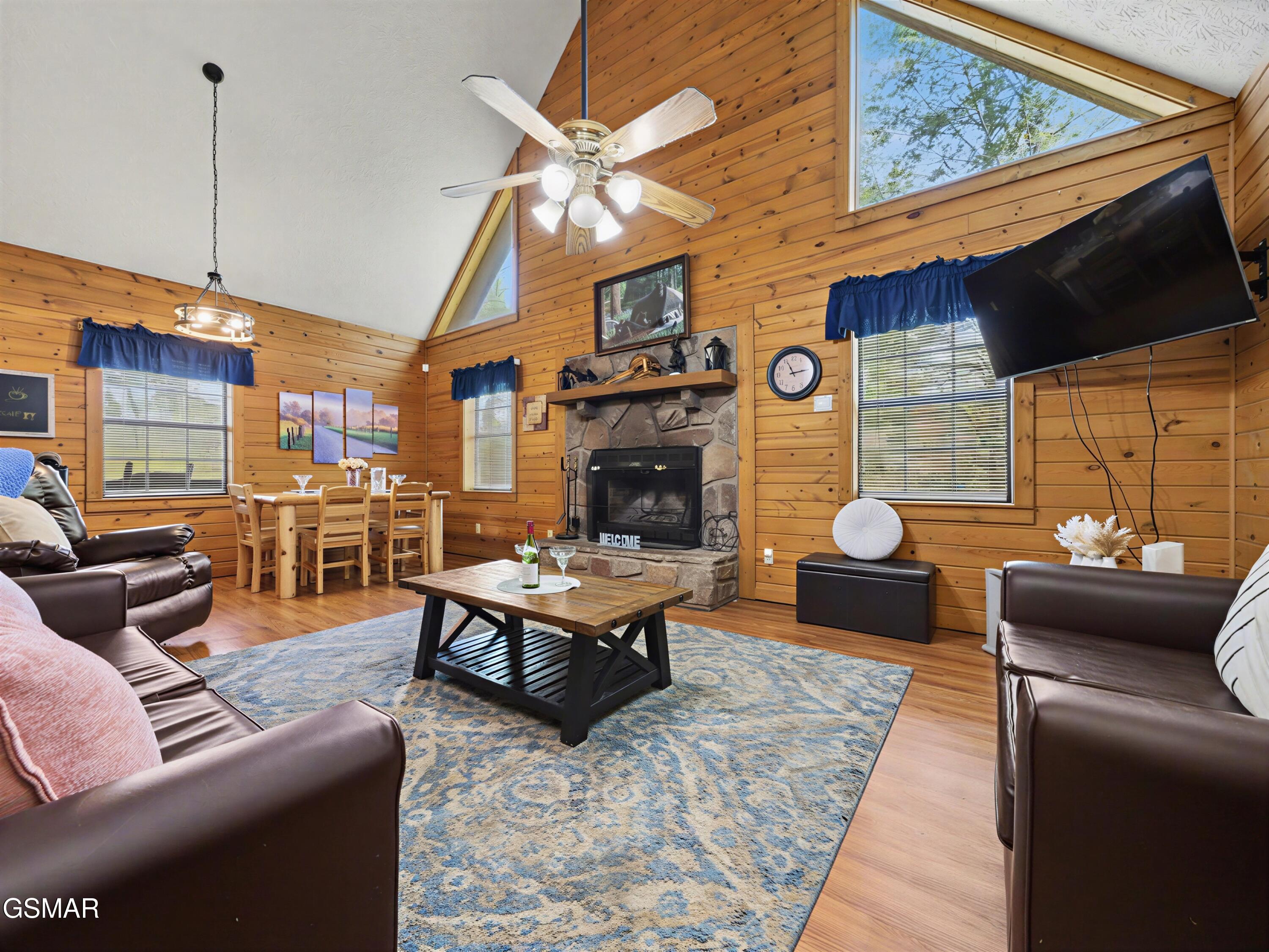 3421 Shelnutt Way
