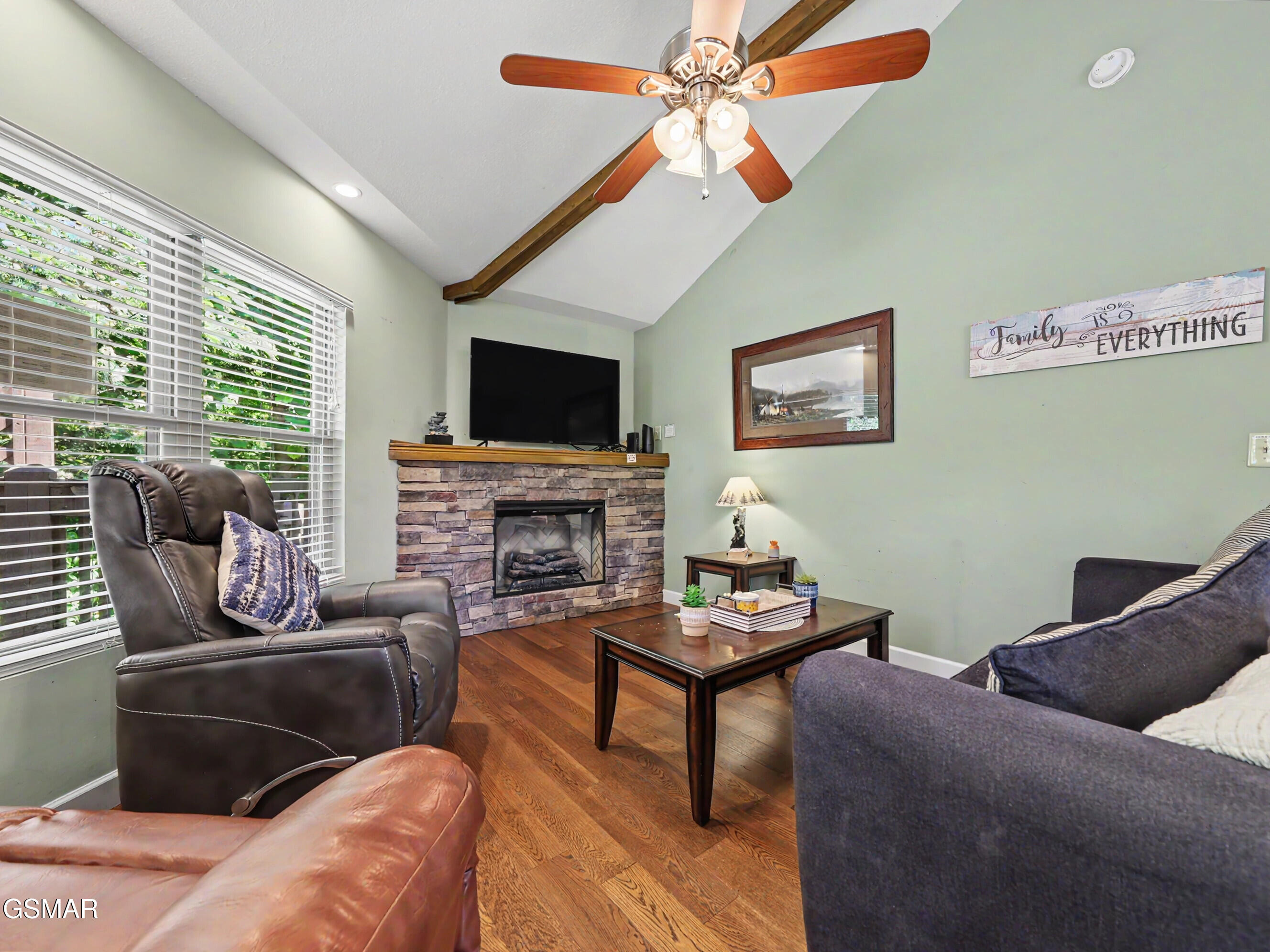 717 Valley View Lane