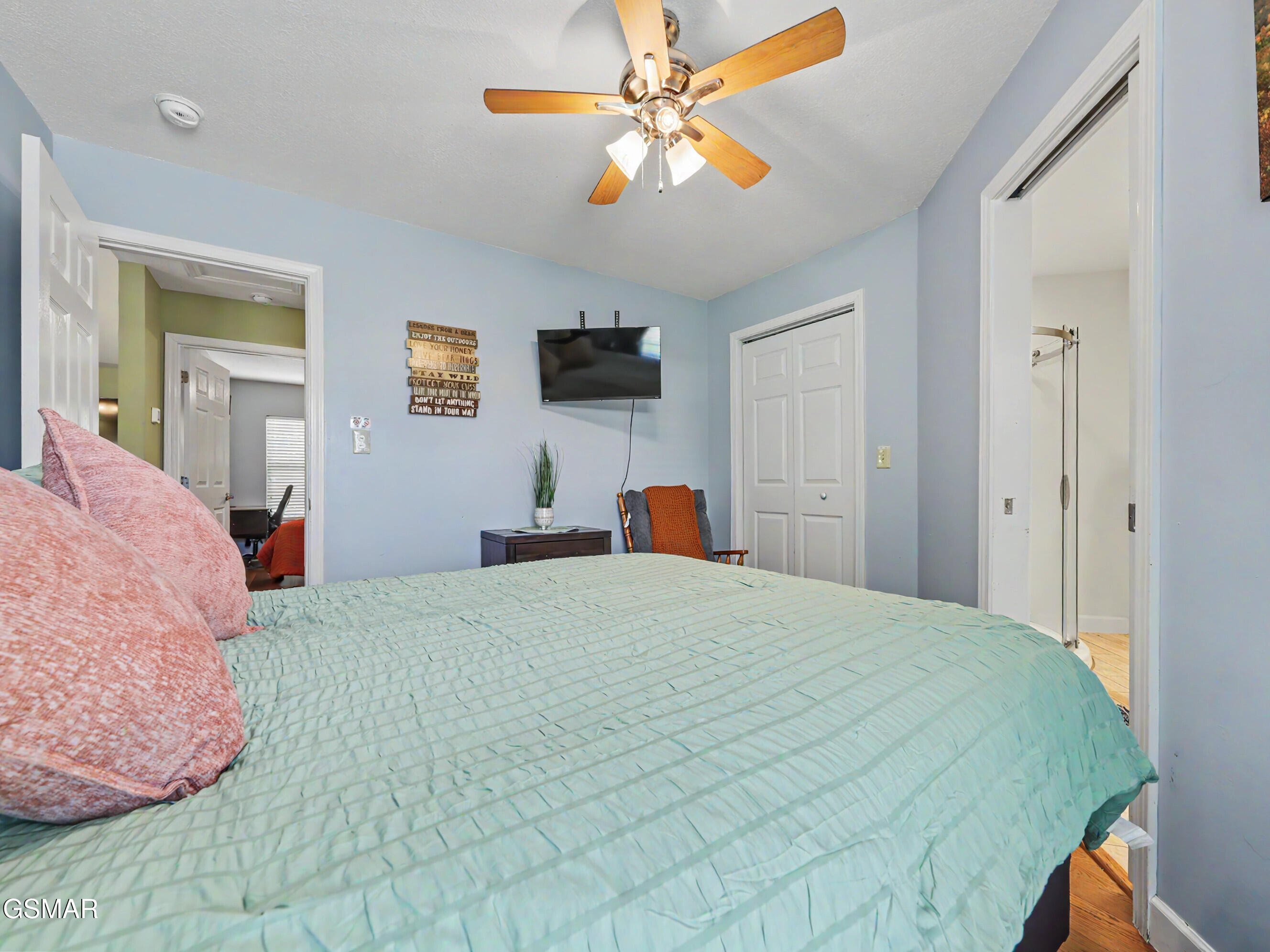 717 Valley View Lane