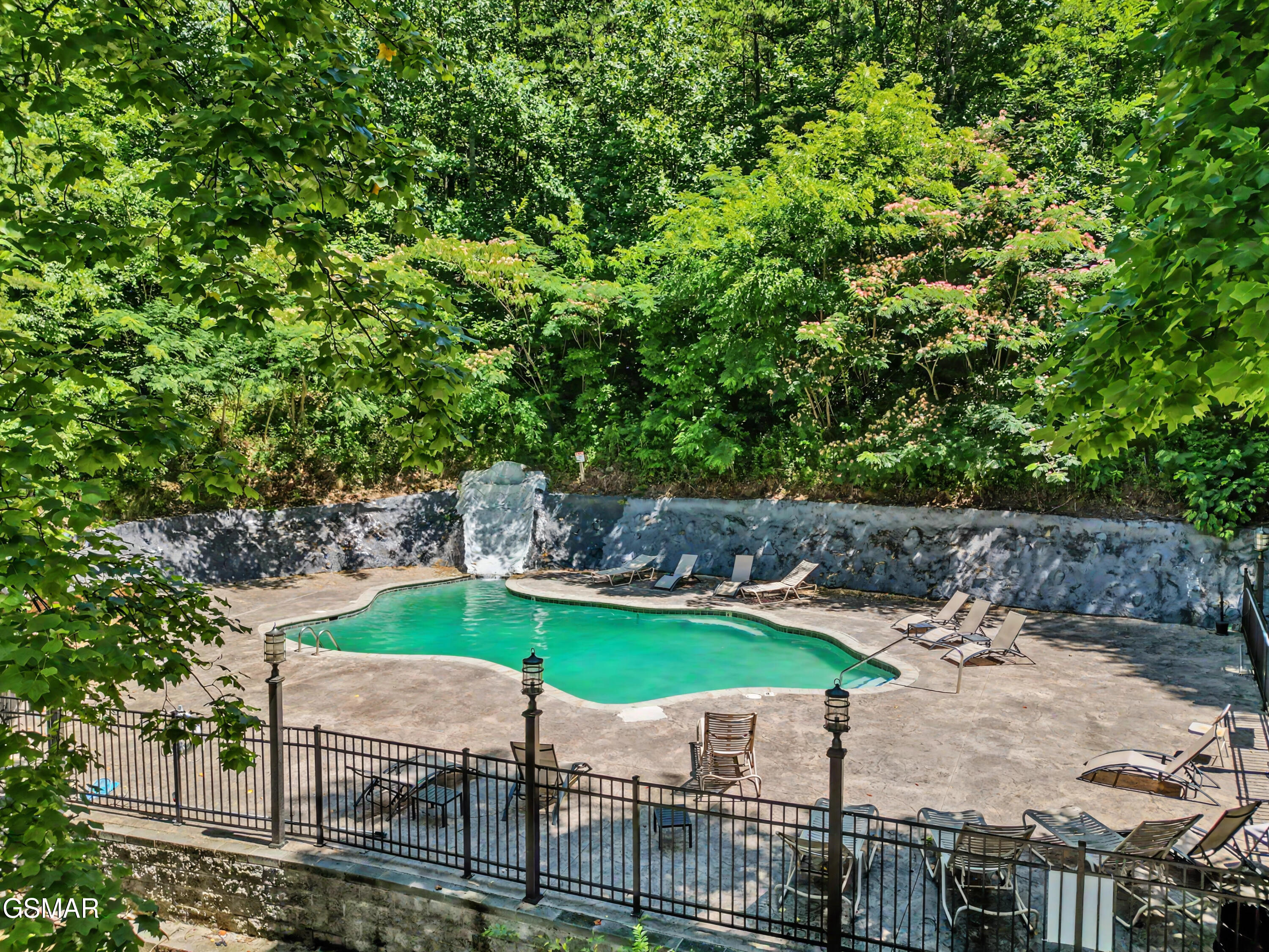 717 Valley View Lane