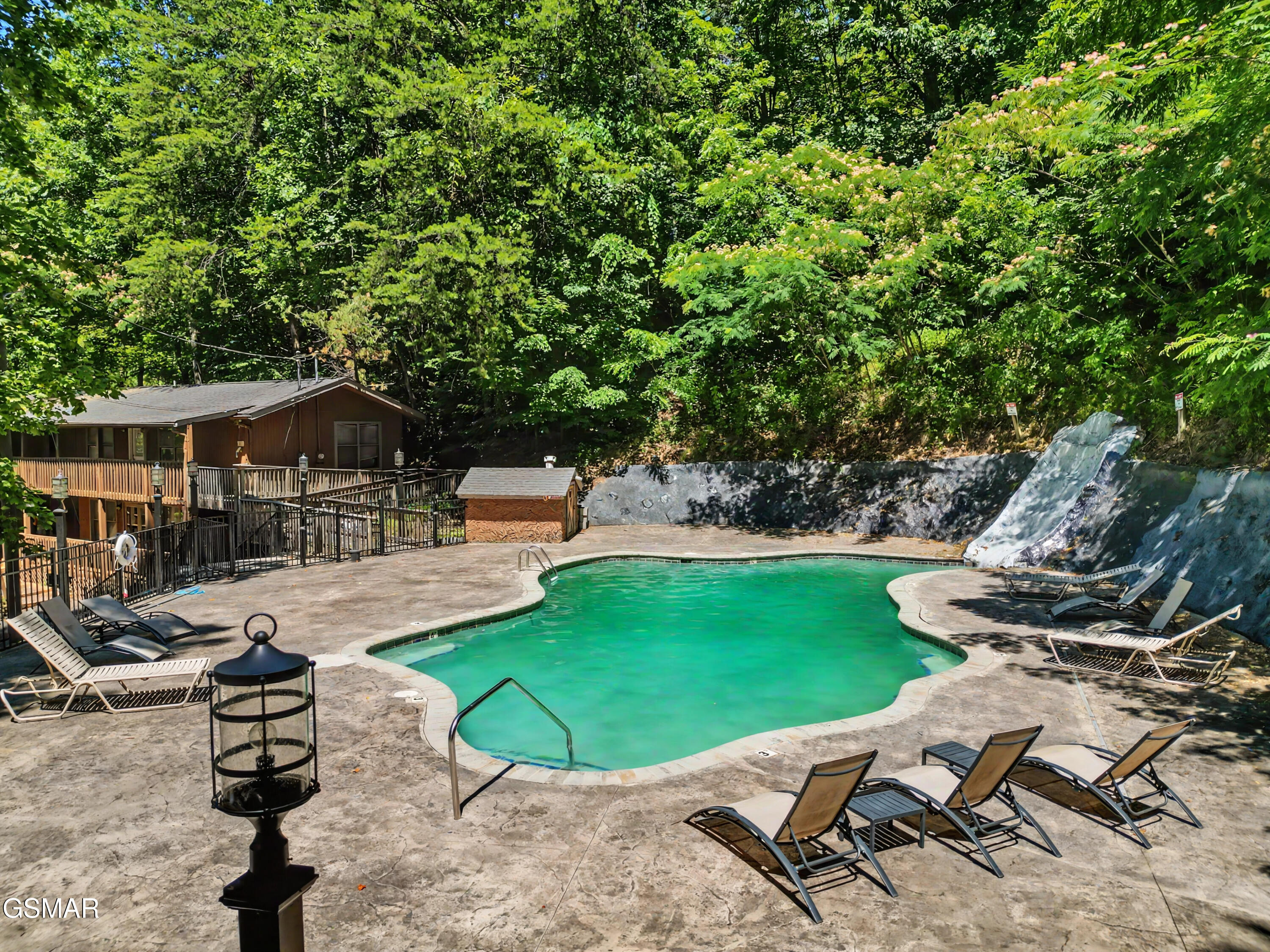 717 Valley View Lane